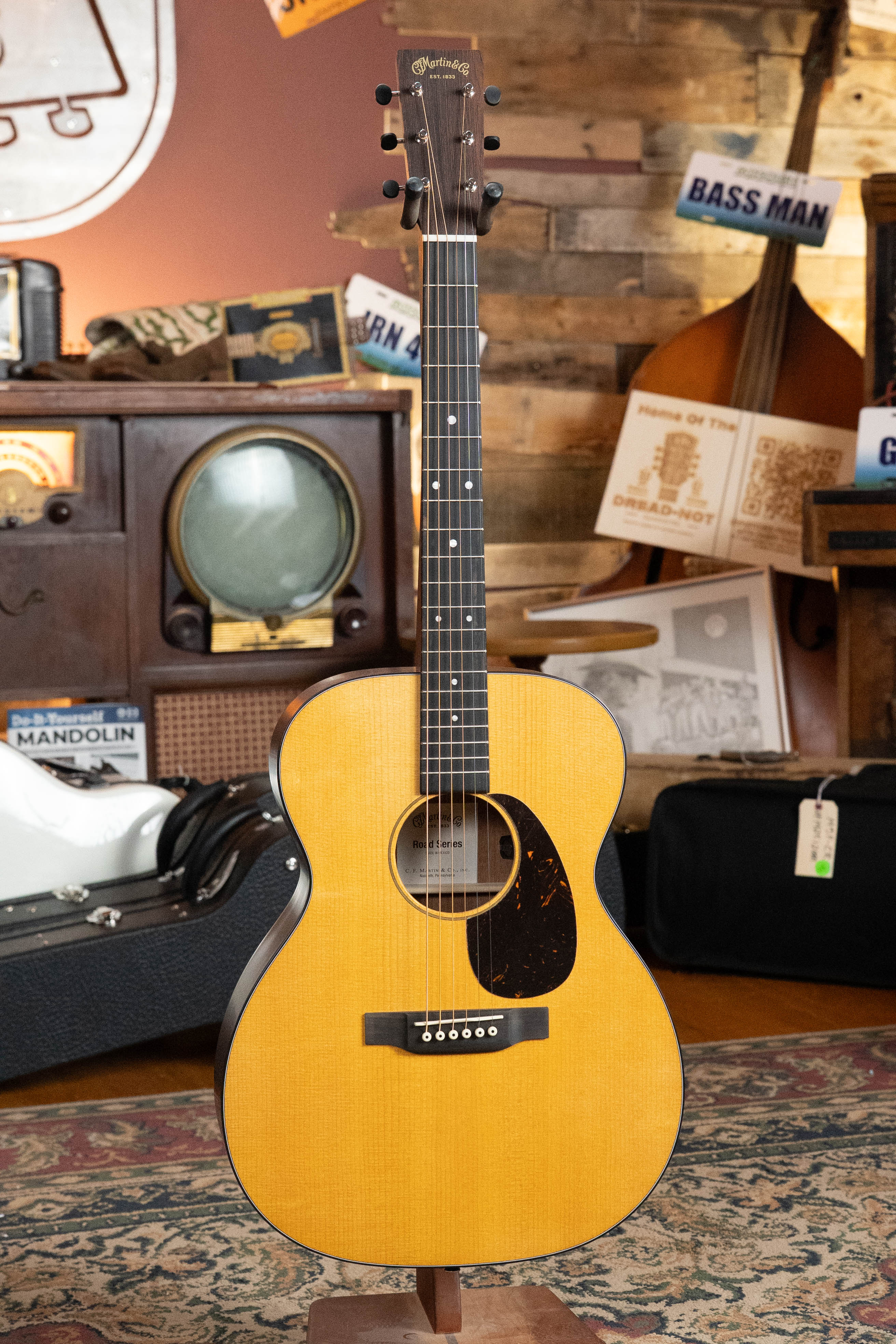 *New 2026 Model* Martin OOO-10E Retro Road Series Spruce/Sapele OOO Guitar w/Martin Electronics #1156