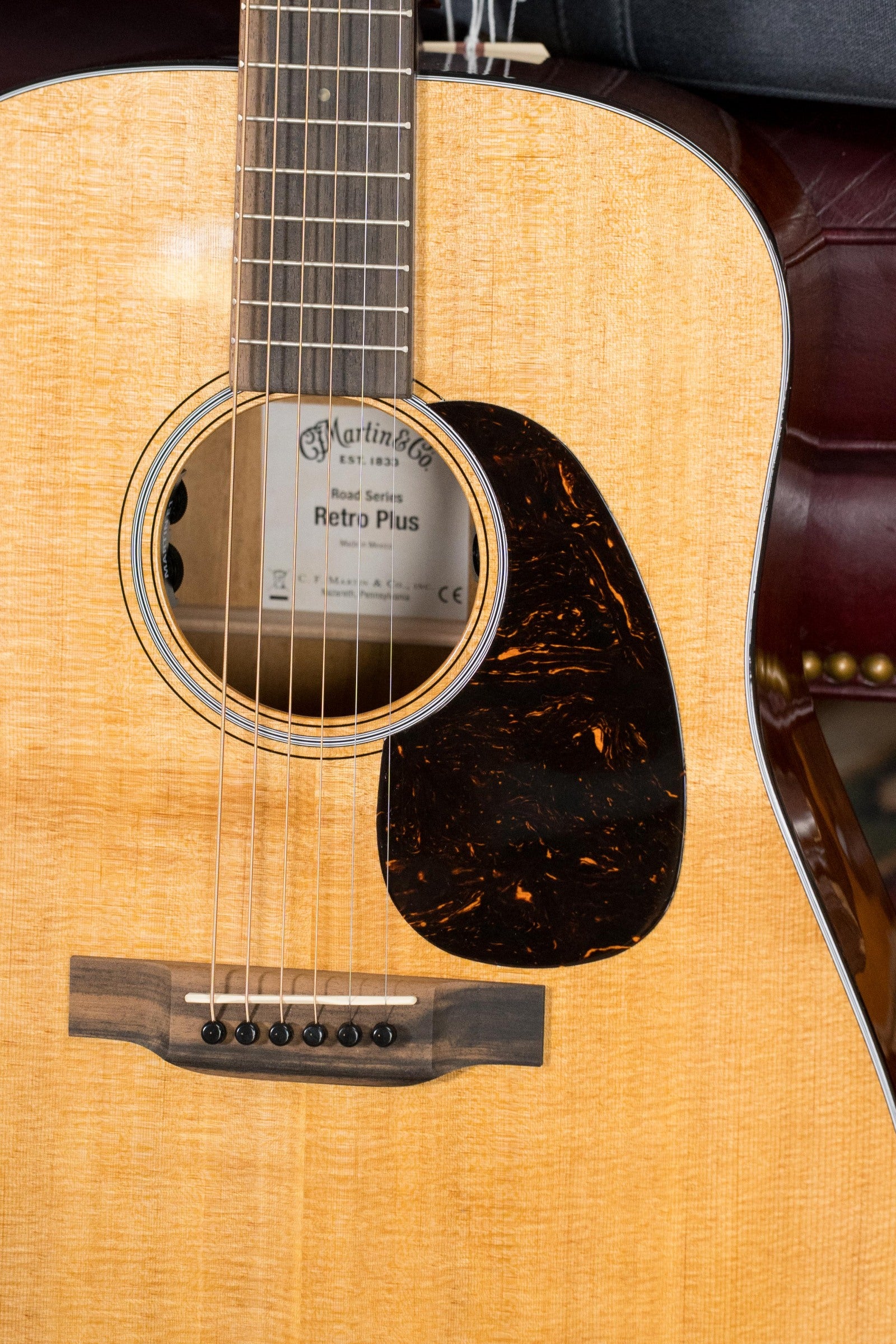 *New 2025 Model* Martin DE Retro Plus Torrefied Spruce/Mahogany Dreadnought Guitar w/Martin Electronics #0559