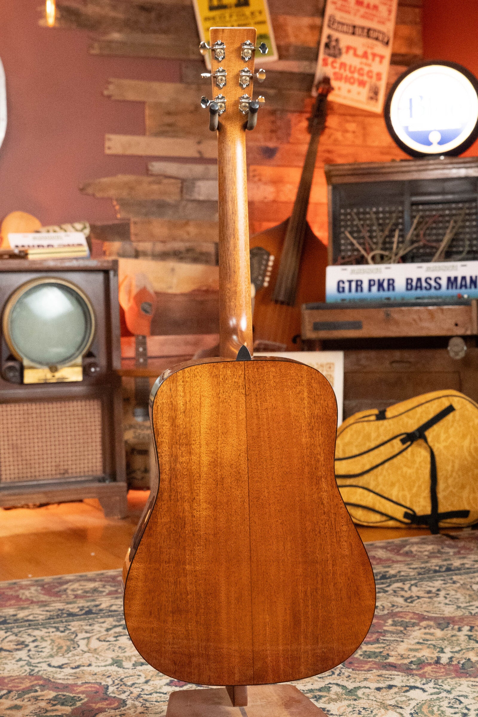 *New 2025 Model* Martin D-18 Spruce/Mahogany 1935 Gloss Sunburst Finish Dreadnought Acoustic Guitar #1937