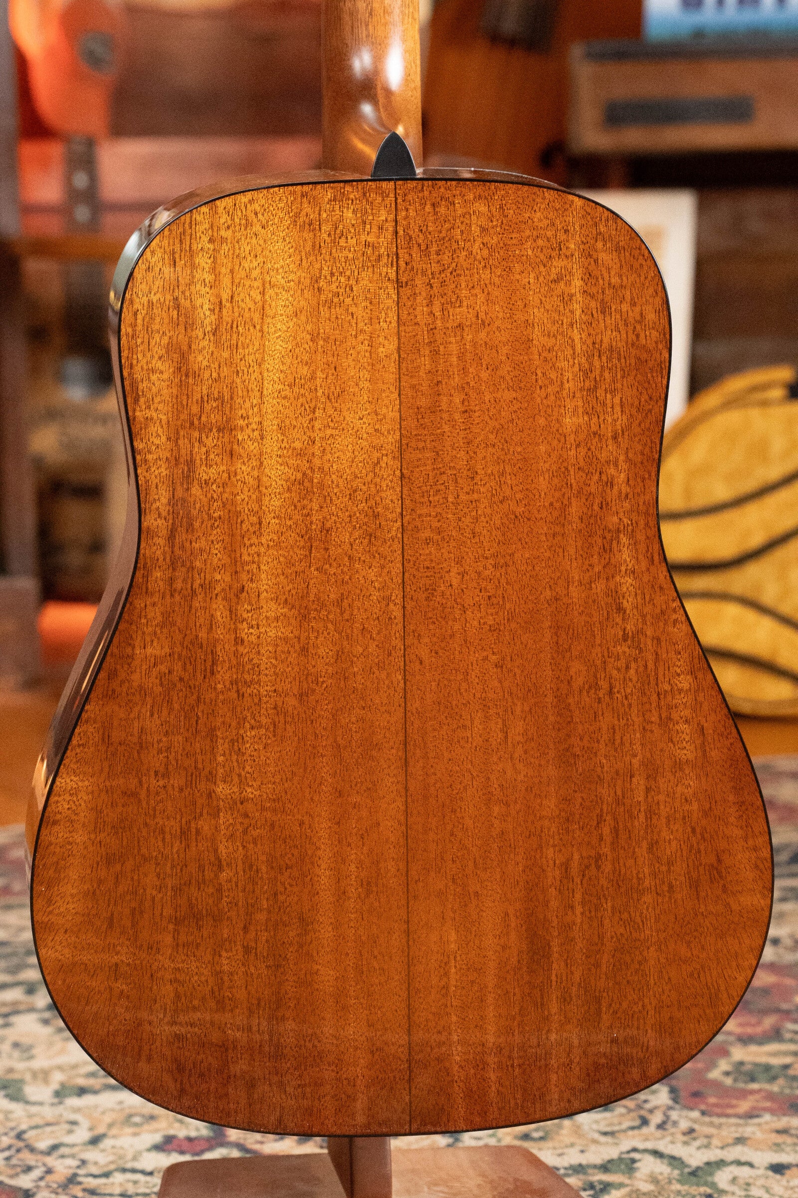 *New 2025 Model* Martin D-18 Spruce/Mahogany 1935 Gloss Sunburst Finish Dreadnought Acoustic Guitar #1937