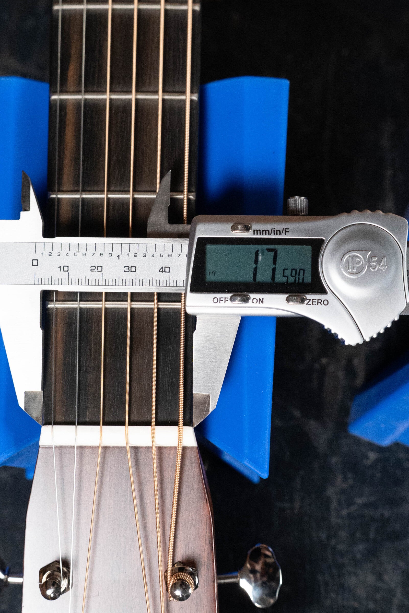 *New 2025 Model* Martin D-28 Gloss Spruce/Indian Rosewood Dreadnought Acoustic Guitar #4094