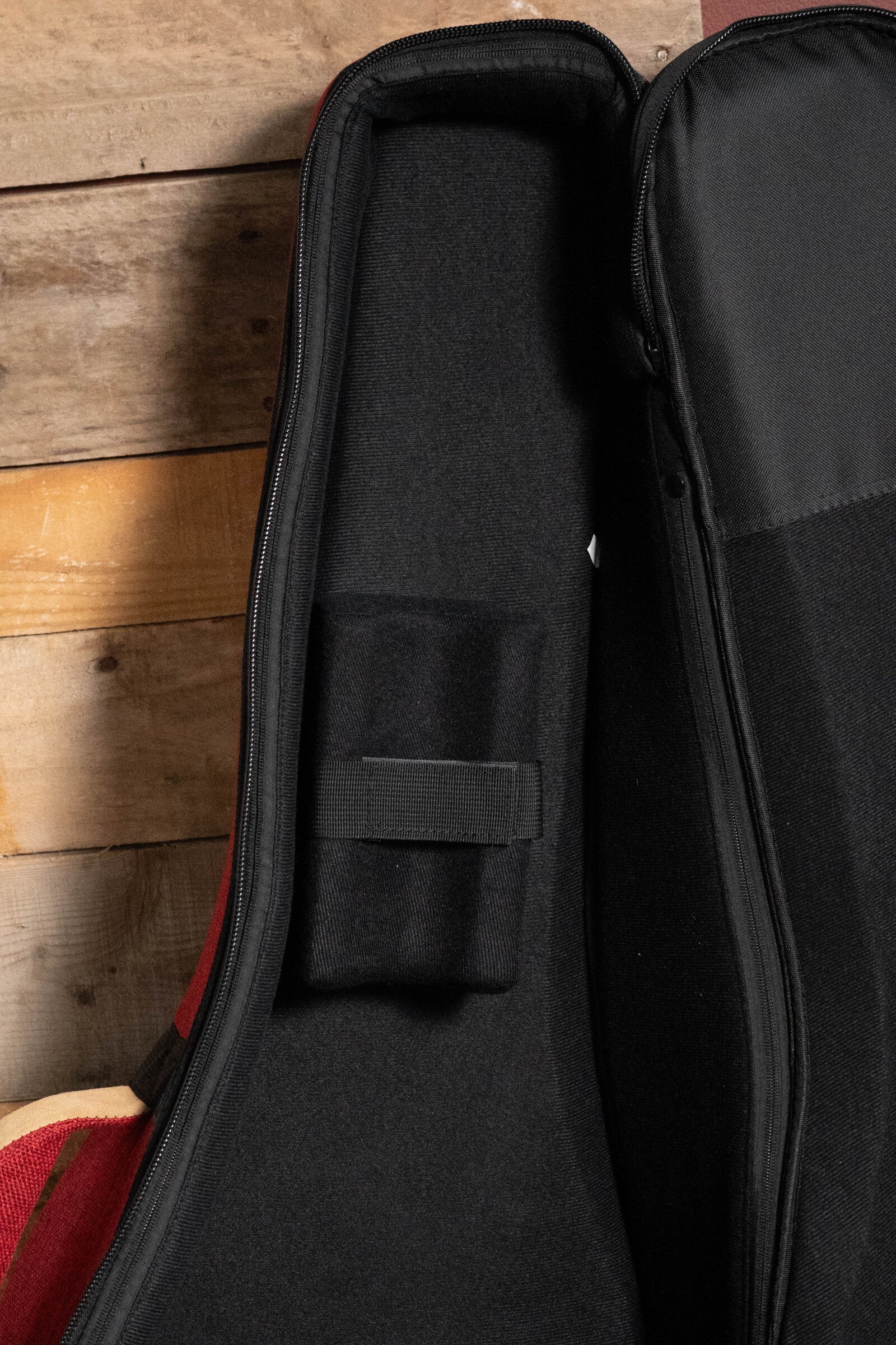 Ortega OSOCADN-BX Dreadnought Guitar Soft Case in Bordeaux Wine