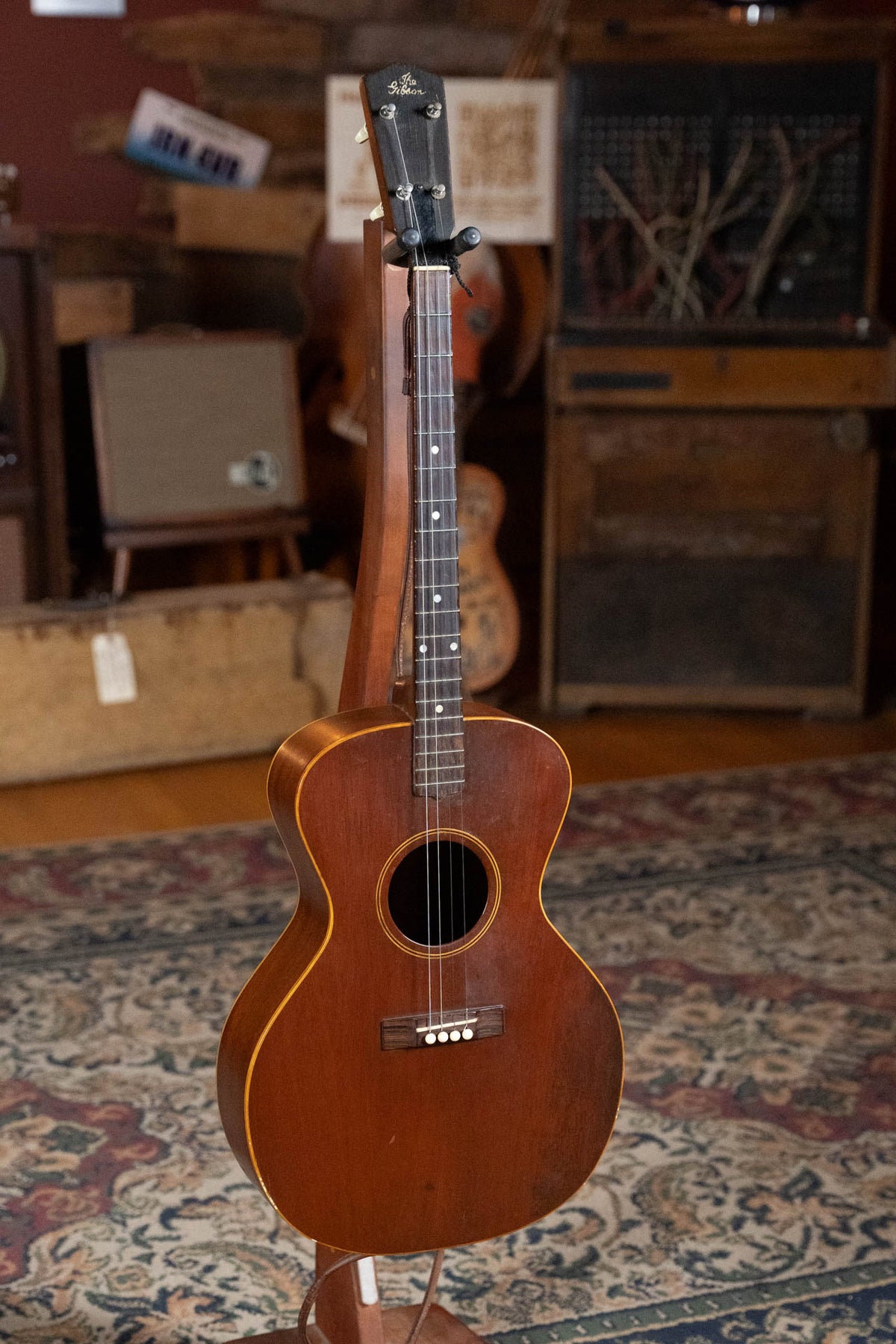 (Pre-Owned) 1930s Gibson Tenor Guitar