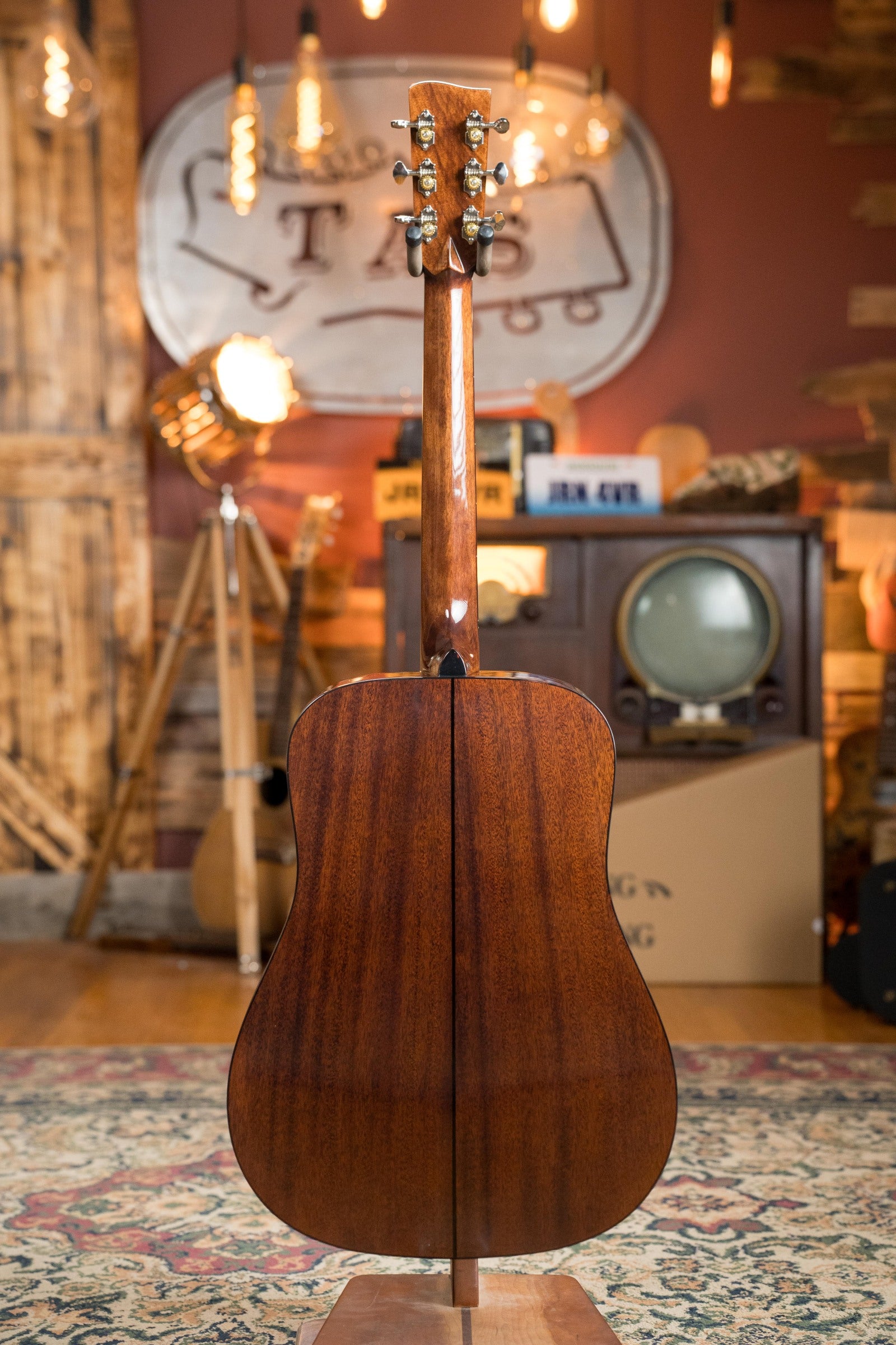 *Floor Model - Discounted* Recording King RD-318 Aged Adirondack/African Mahogany Dreadnaught Acoustic Guitar #0438