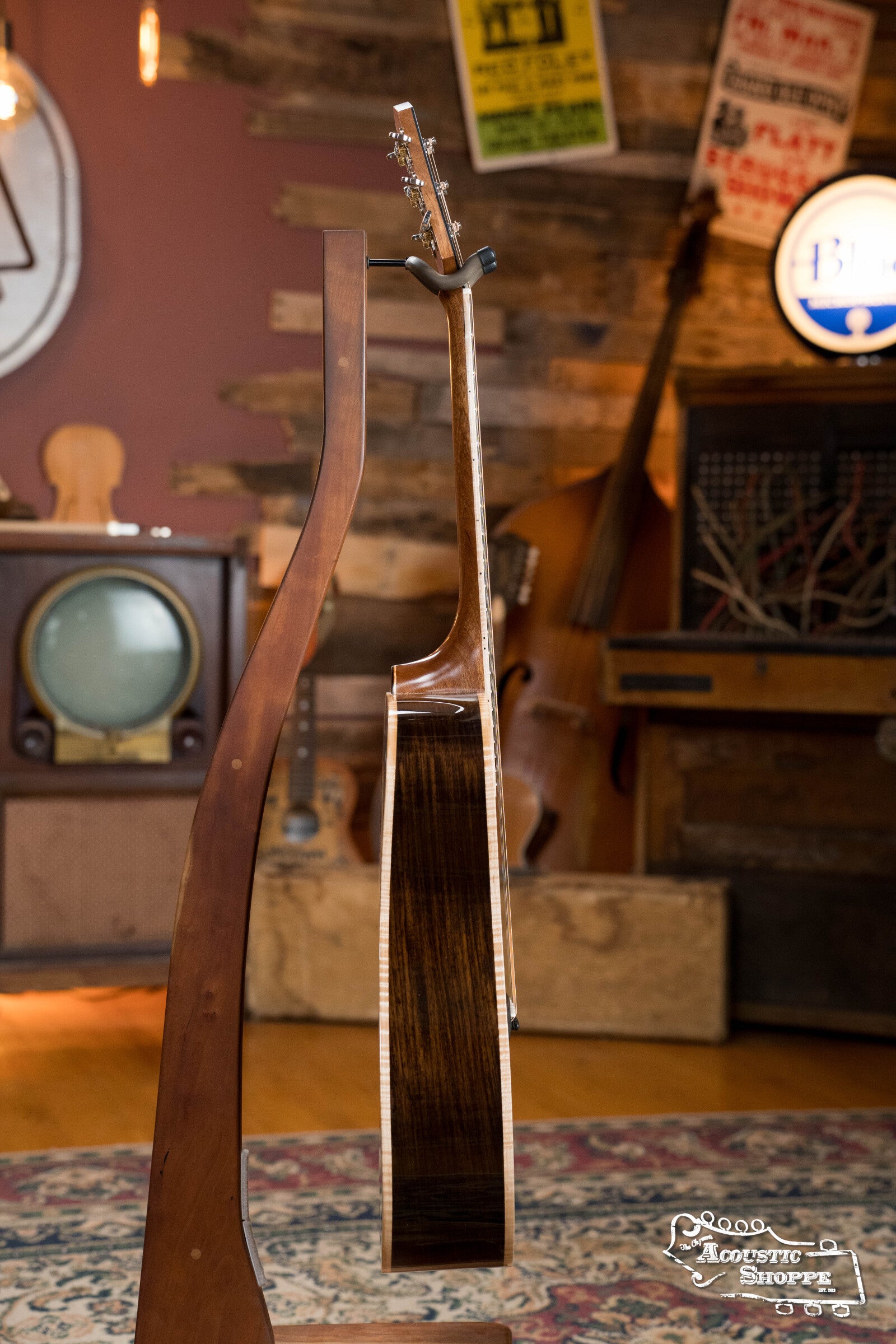 Squirrel Hunter Rosewood Dreadnought Sitka Spruce/ East Indian Rosewood- Local Luthier Showcase