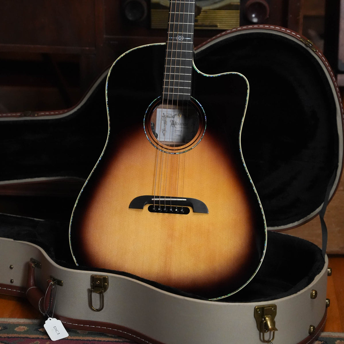 *Stage Ready* Alvarez DYMRJP Slope Shoulder 12-Fret Dreadnought w/Cutaway #7283