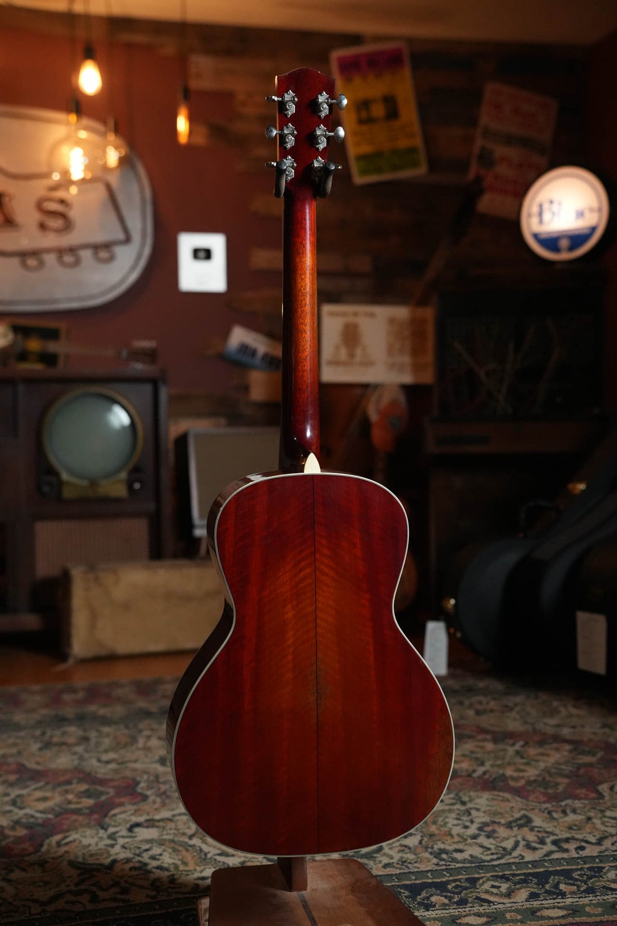 *Stage Ready* Eastman E10OOSS/V OO Slope Shoulder Acoustic Guitar #0724