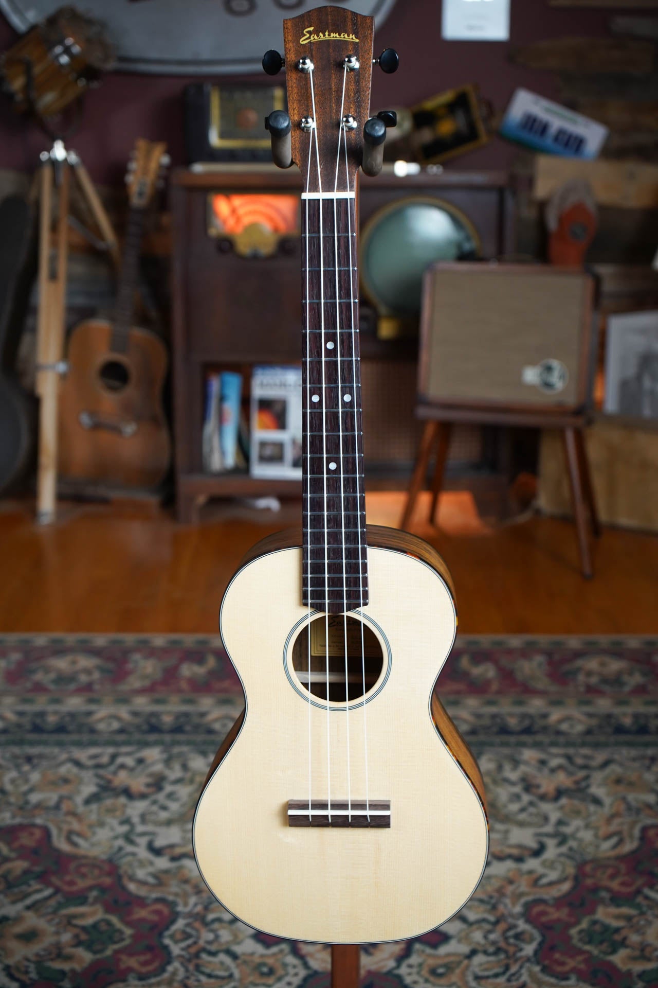 *Stage Ready* Eastman EU2-T Spruce/Ovangkol Tenor Ukulele #7753