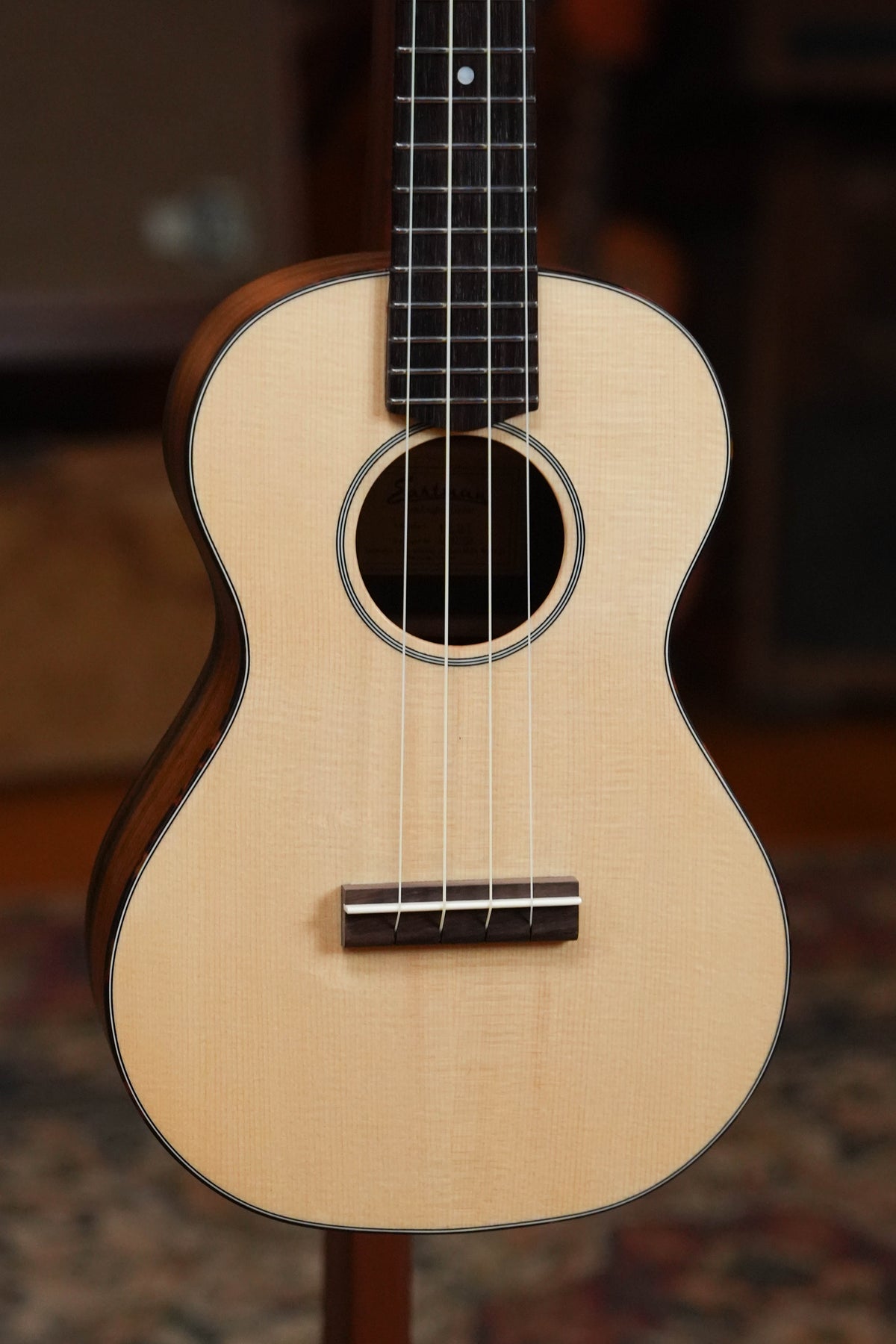 *Stage Ready* Eastman EU2-T Spruce/Ovangkol Tenor Ukulele #7753