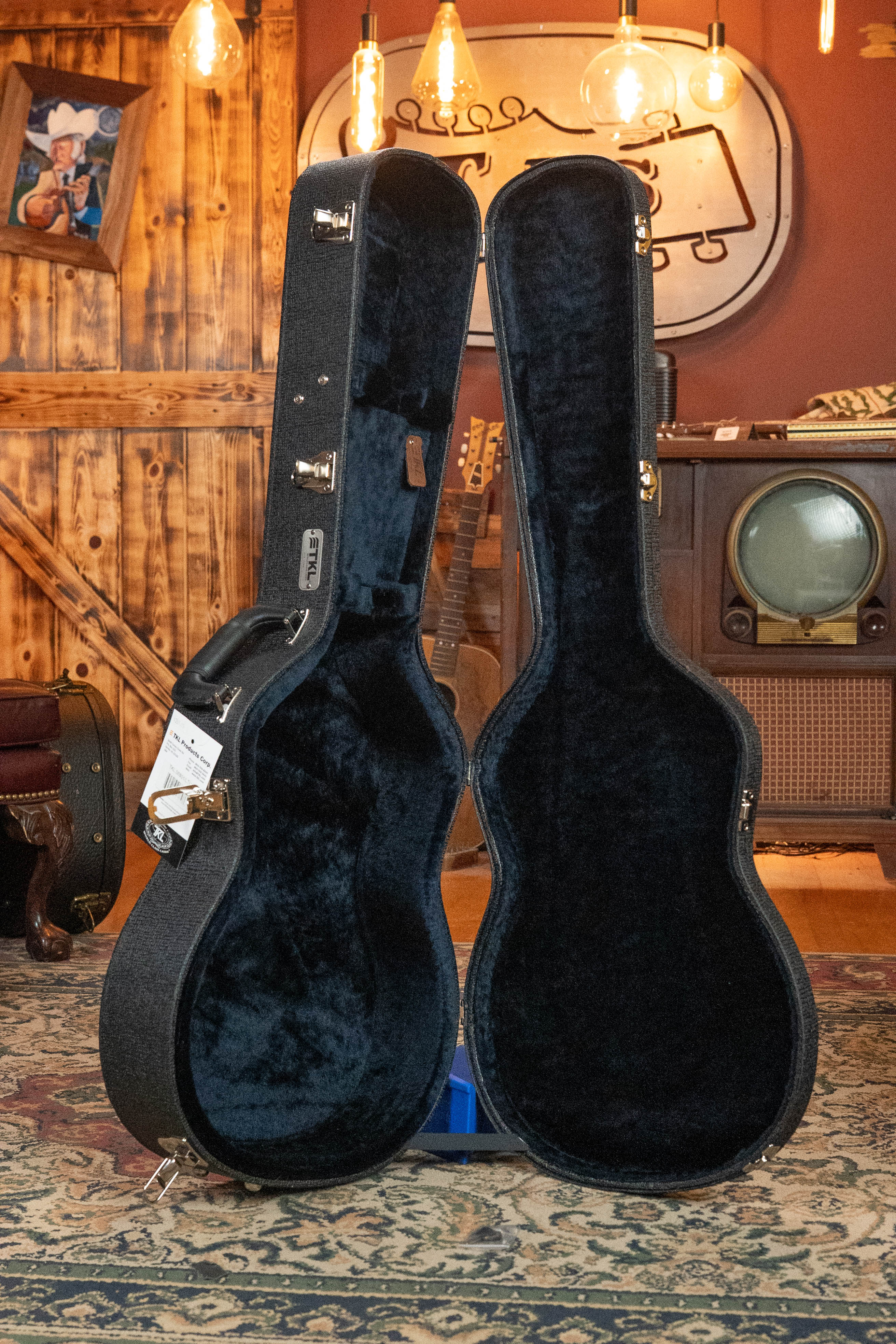 TKL 08801 Arch Top Square-Neck Dobro Limited Edition Hardshell Guitar Case