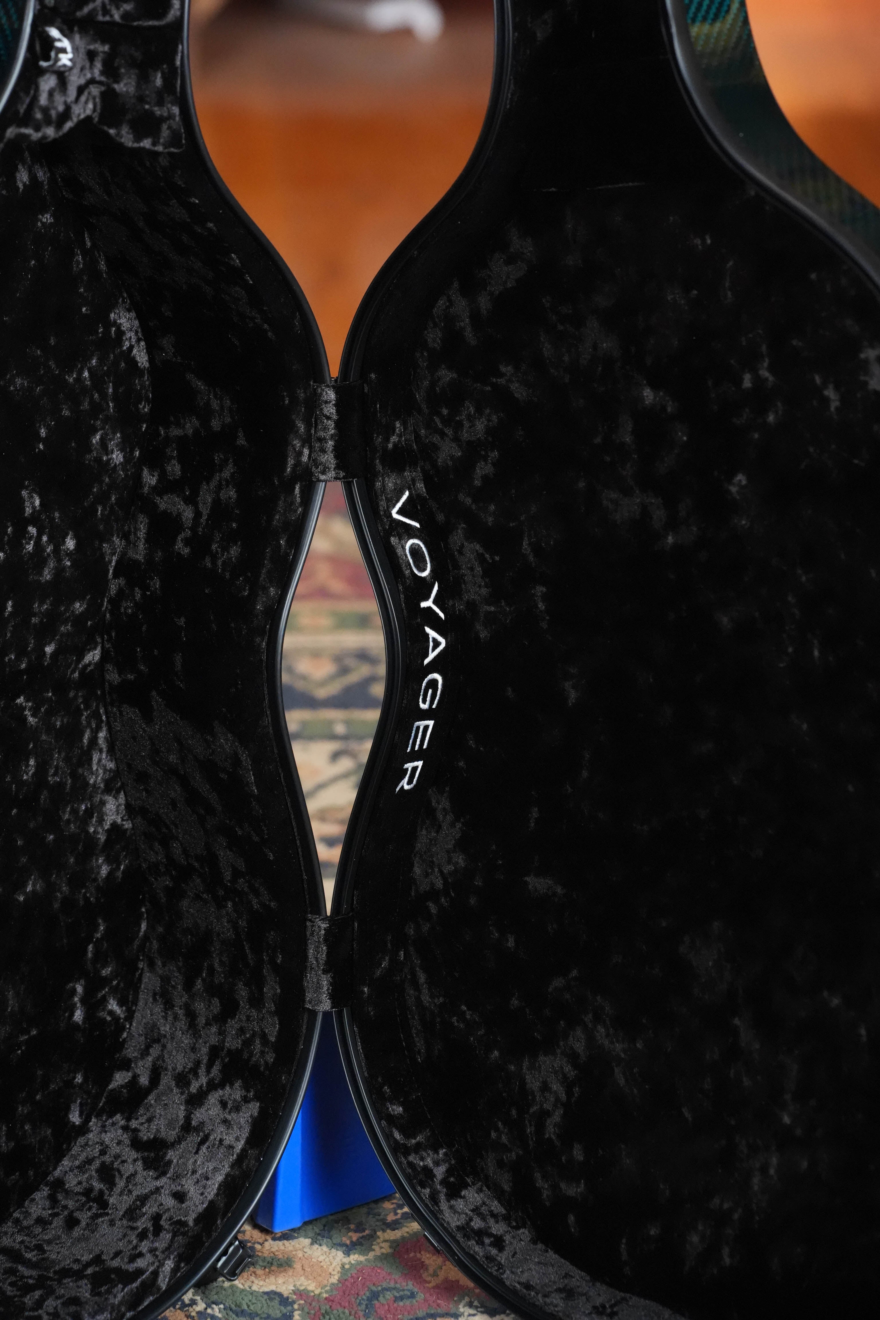 TKL Voyager 14-Fret Traditional OptiX Teal/Black Carbon Fiber Triple O/ Orchestra Model Case