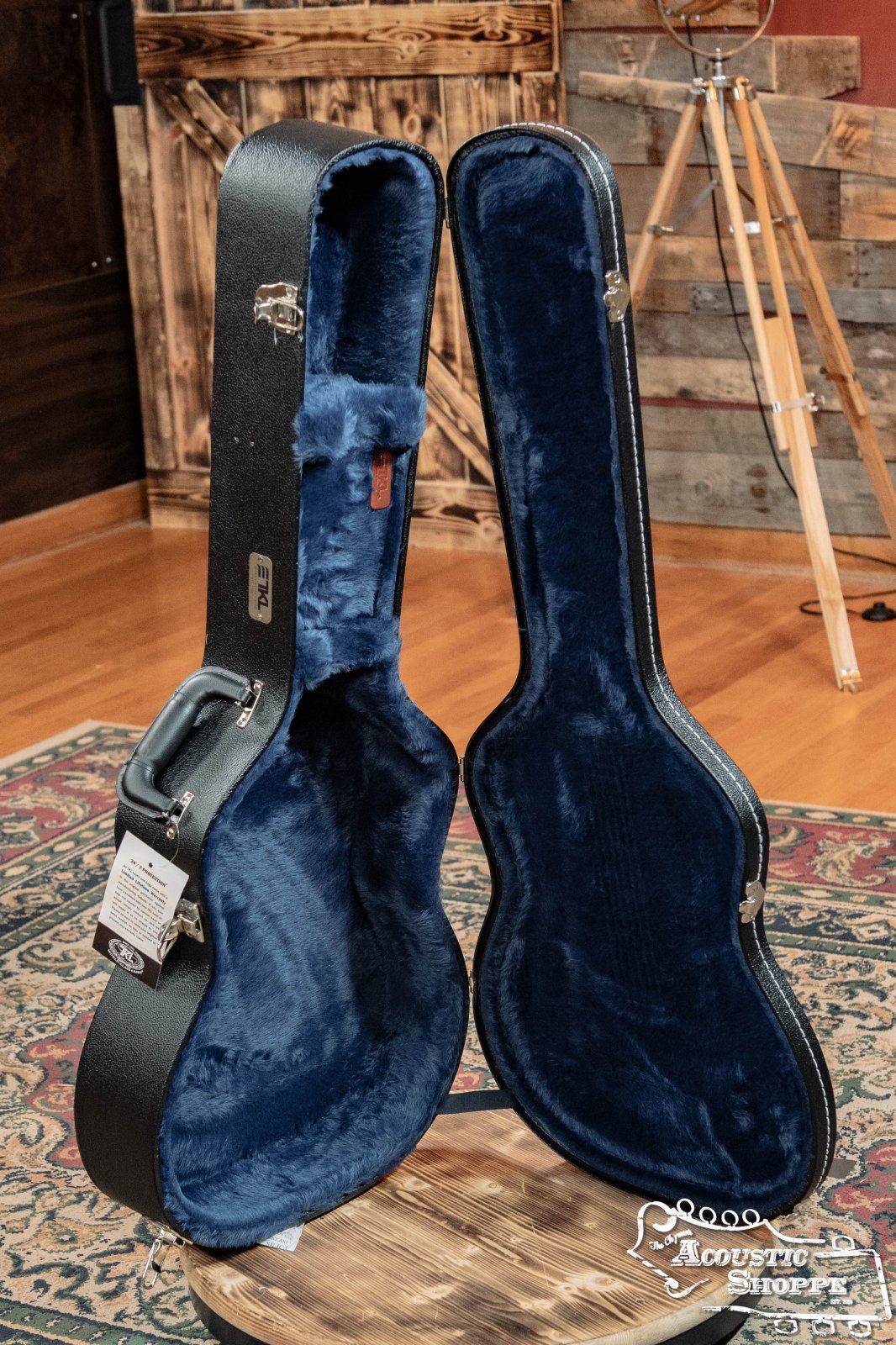 TKL 07905 Premier Deluxe OM / 000 Hardshell Guitar Case