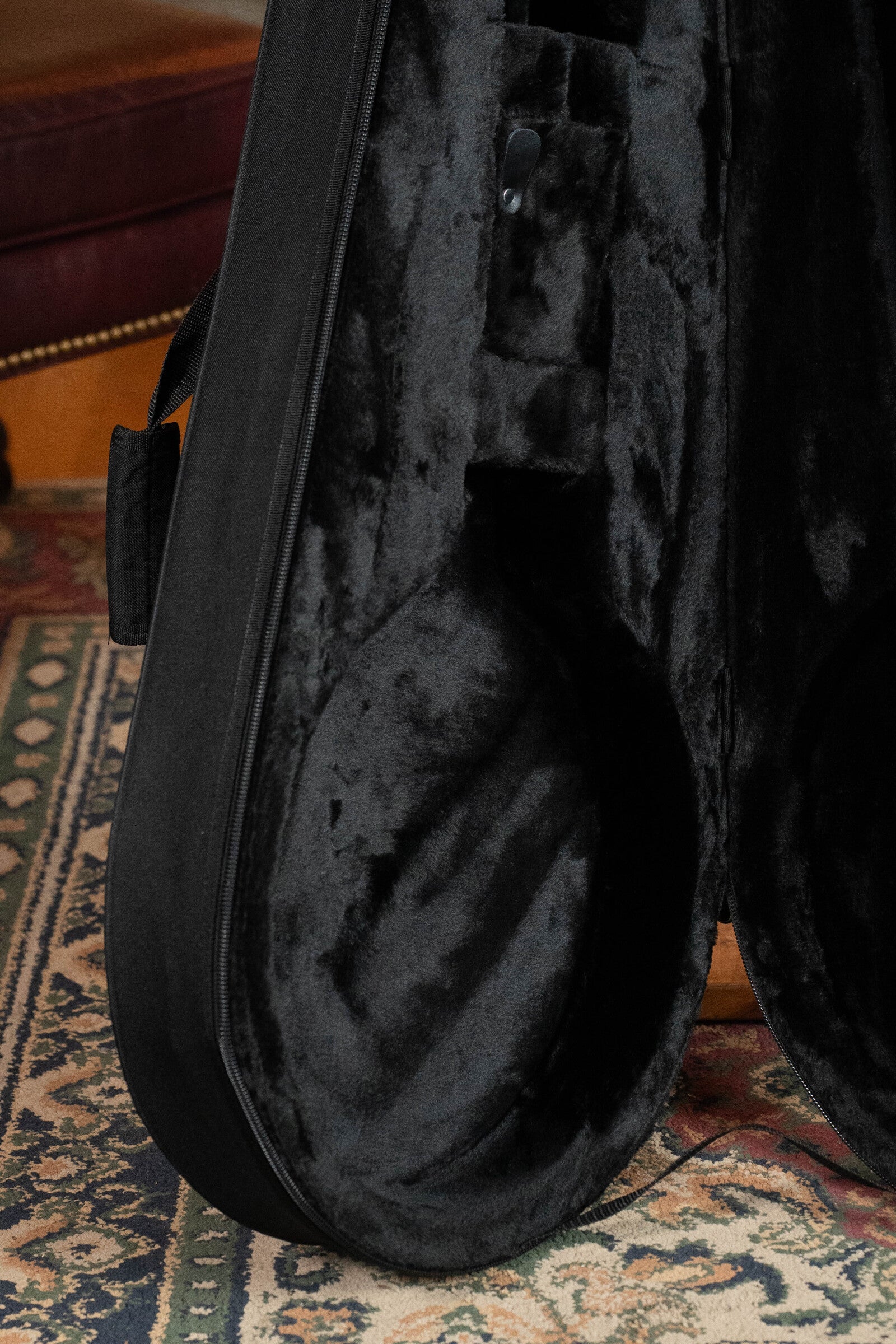 TKL Zero-Gravity 5 String Resonator Banjo Case