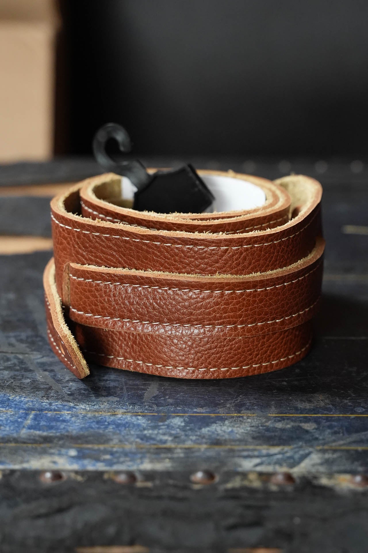 Taylor 2.5" Leather Guitar Strap, Suede Back, Medium Brown