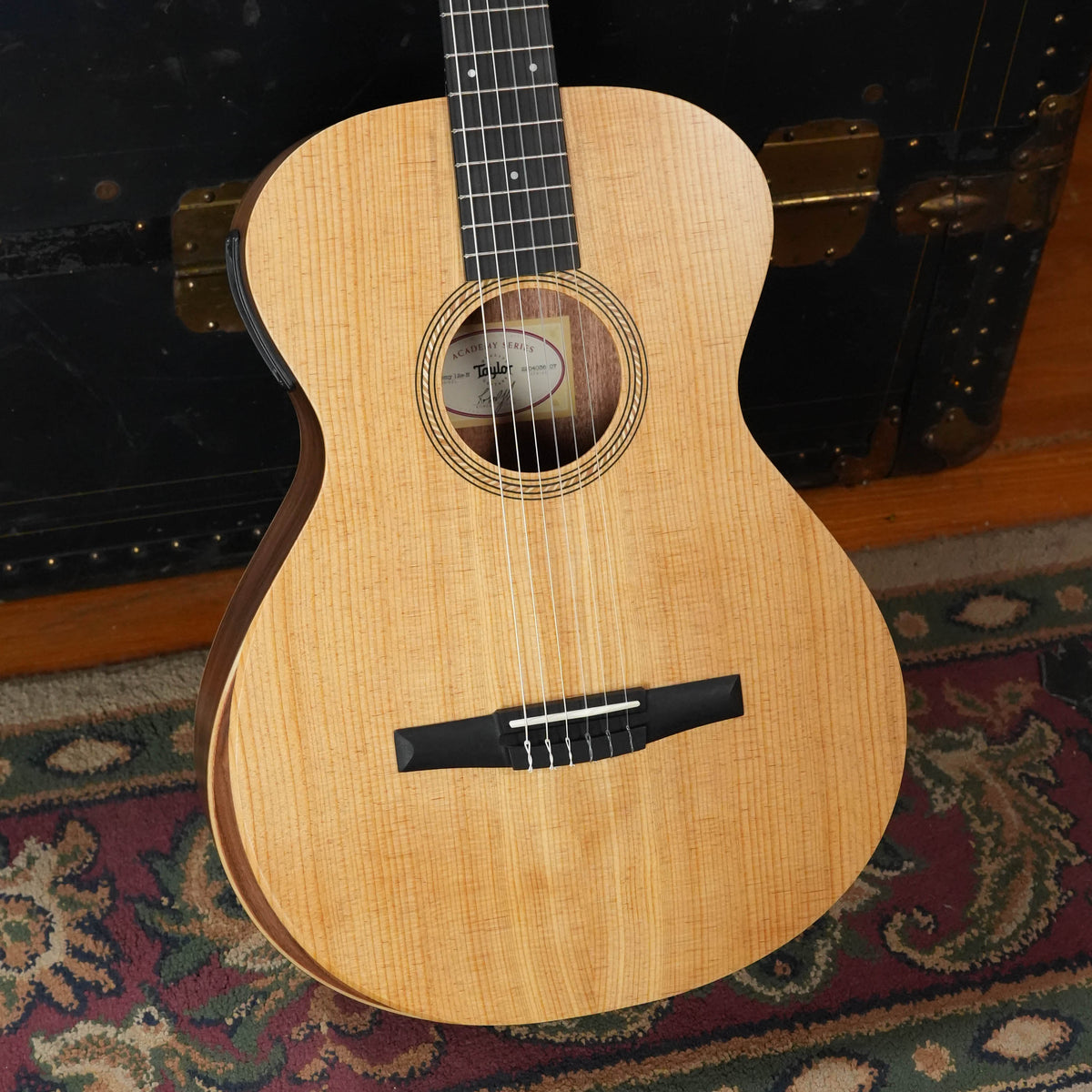 Taylor Academy 12e-N Grand Concert Nylon-String #6107