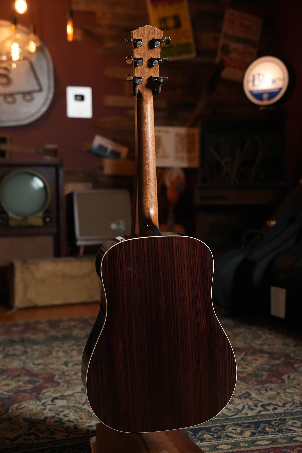 Taylor Gold Label 710e Dreadnought Acoustic-Electric Natural #6024