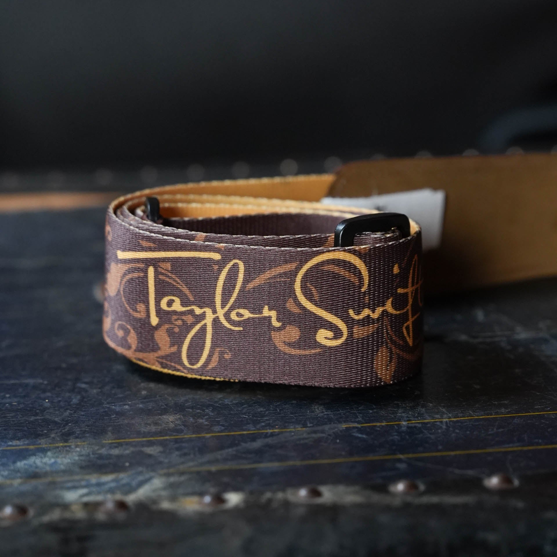 Taylor Swift Guitar Strap Signature, Brown