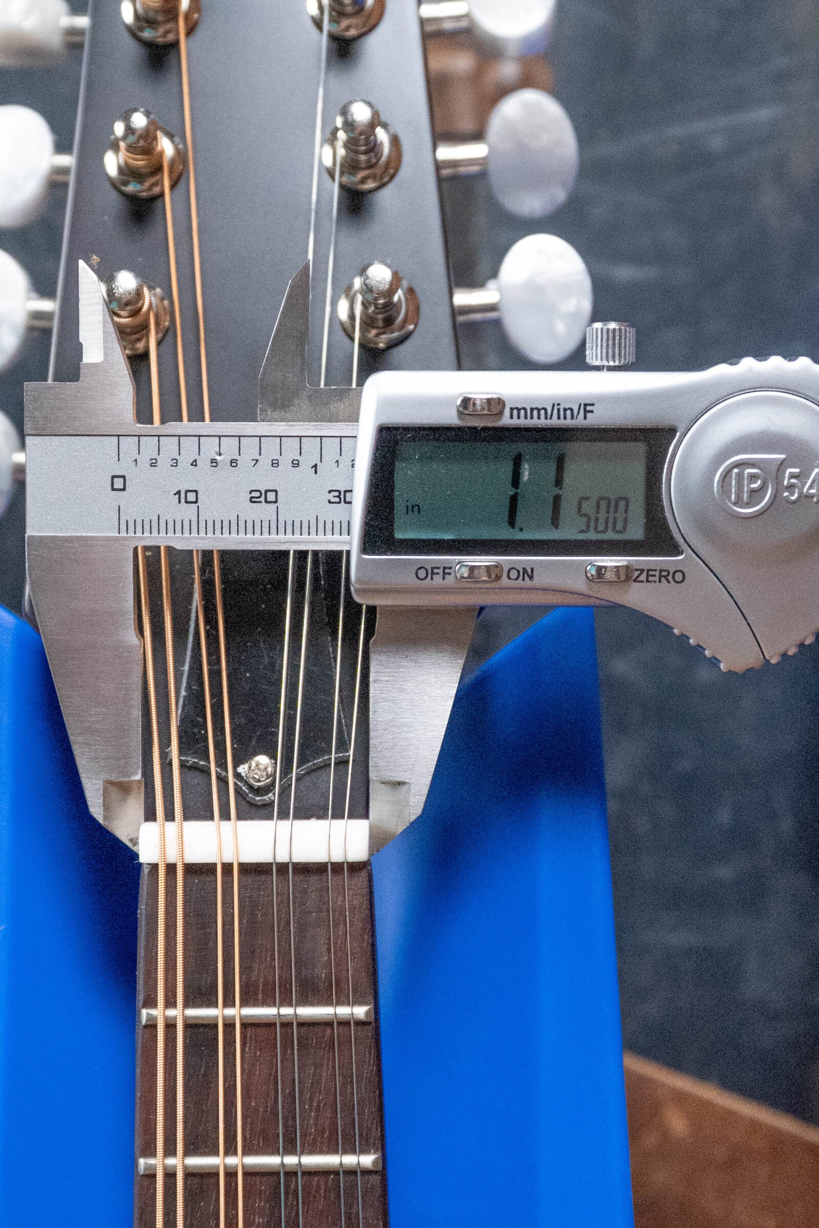 The Loar LM-110E-BRB "Honey Creek" A-Style Brownburst Mandolin w/Pickup #1073