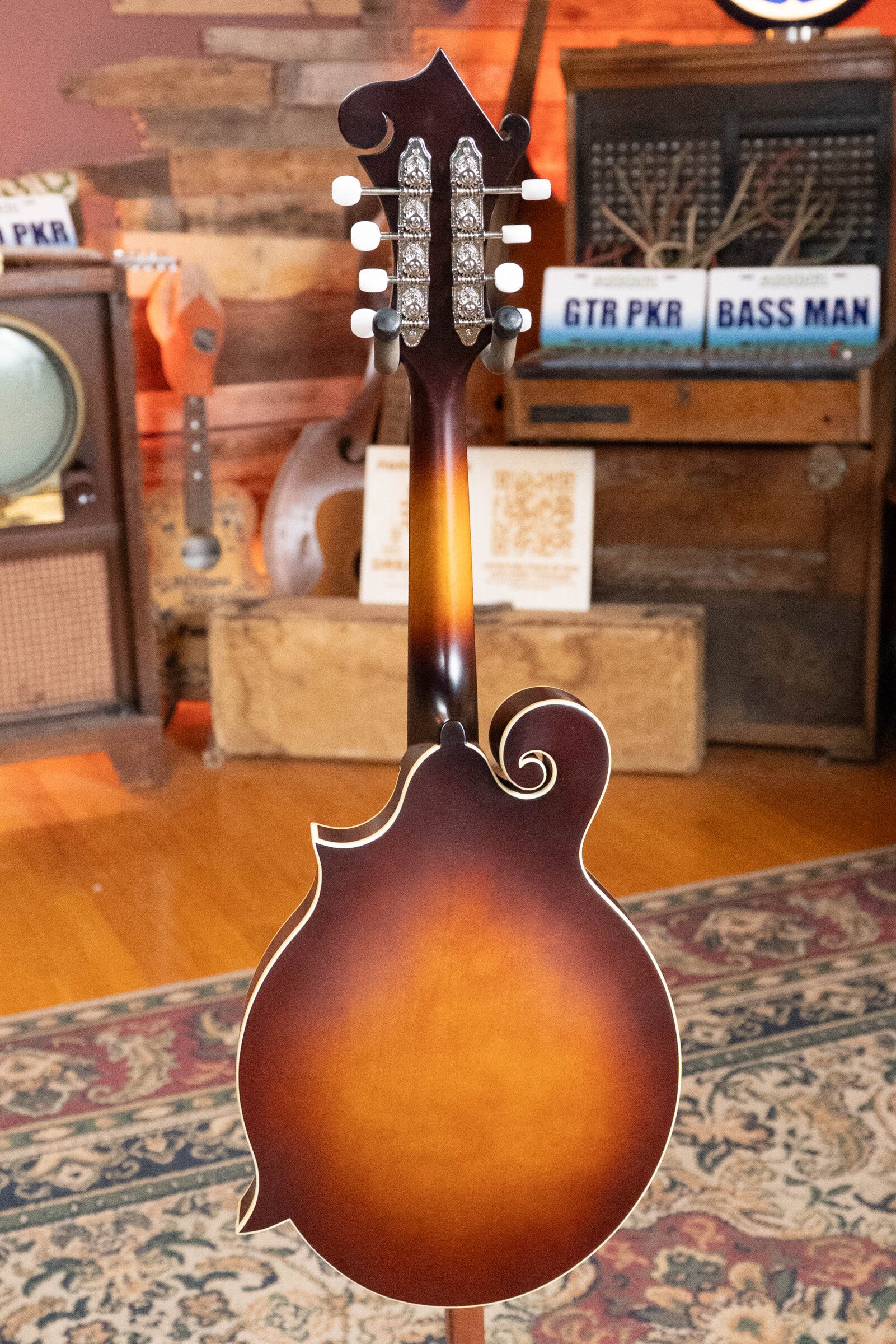 The Loar LM-310F-BRB Honey Creek F-Style Brownburst Mandolin #0181