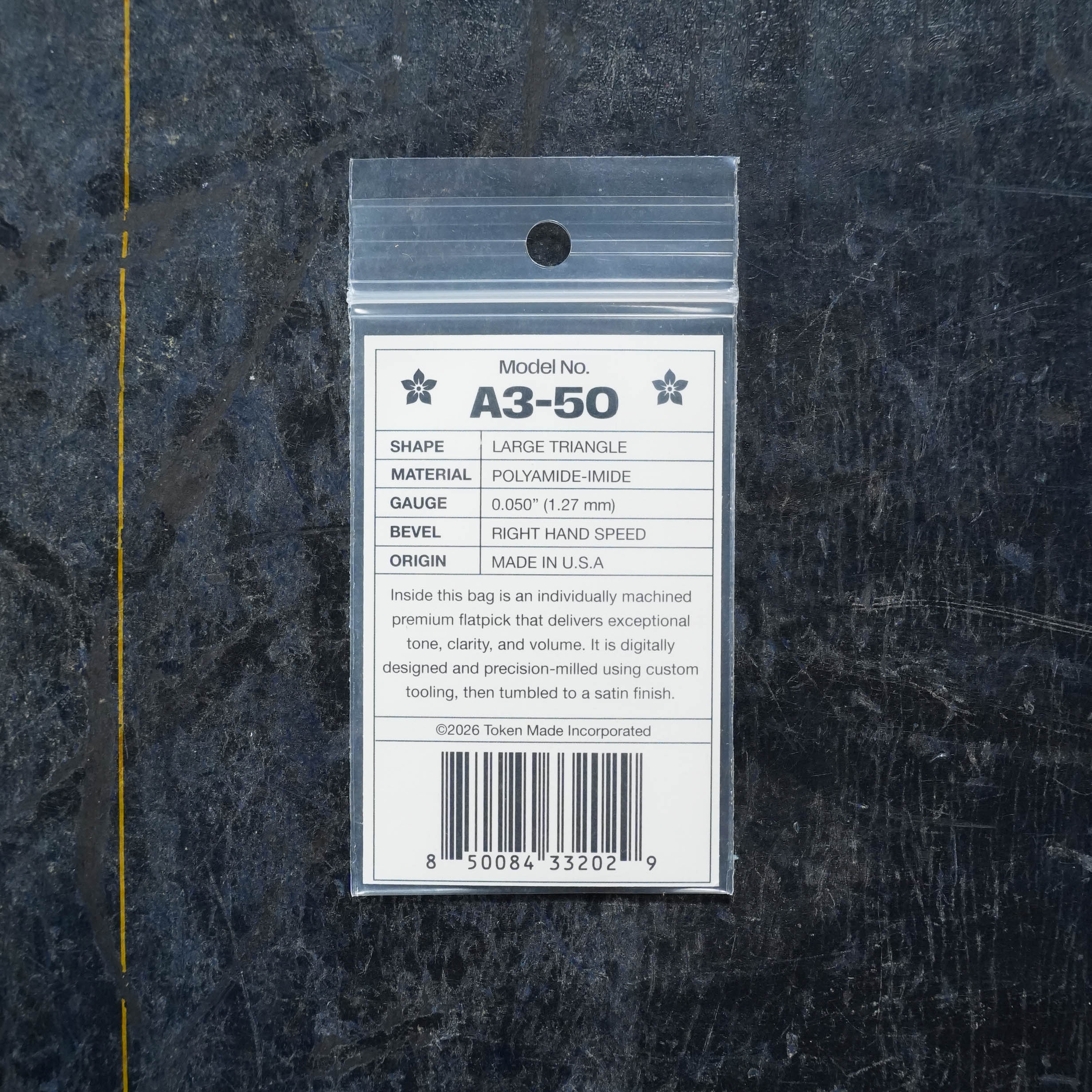 Token A3-50 GREEN Flatpick - Large Triangle 1.27mm