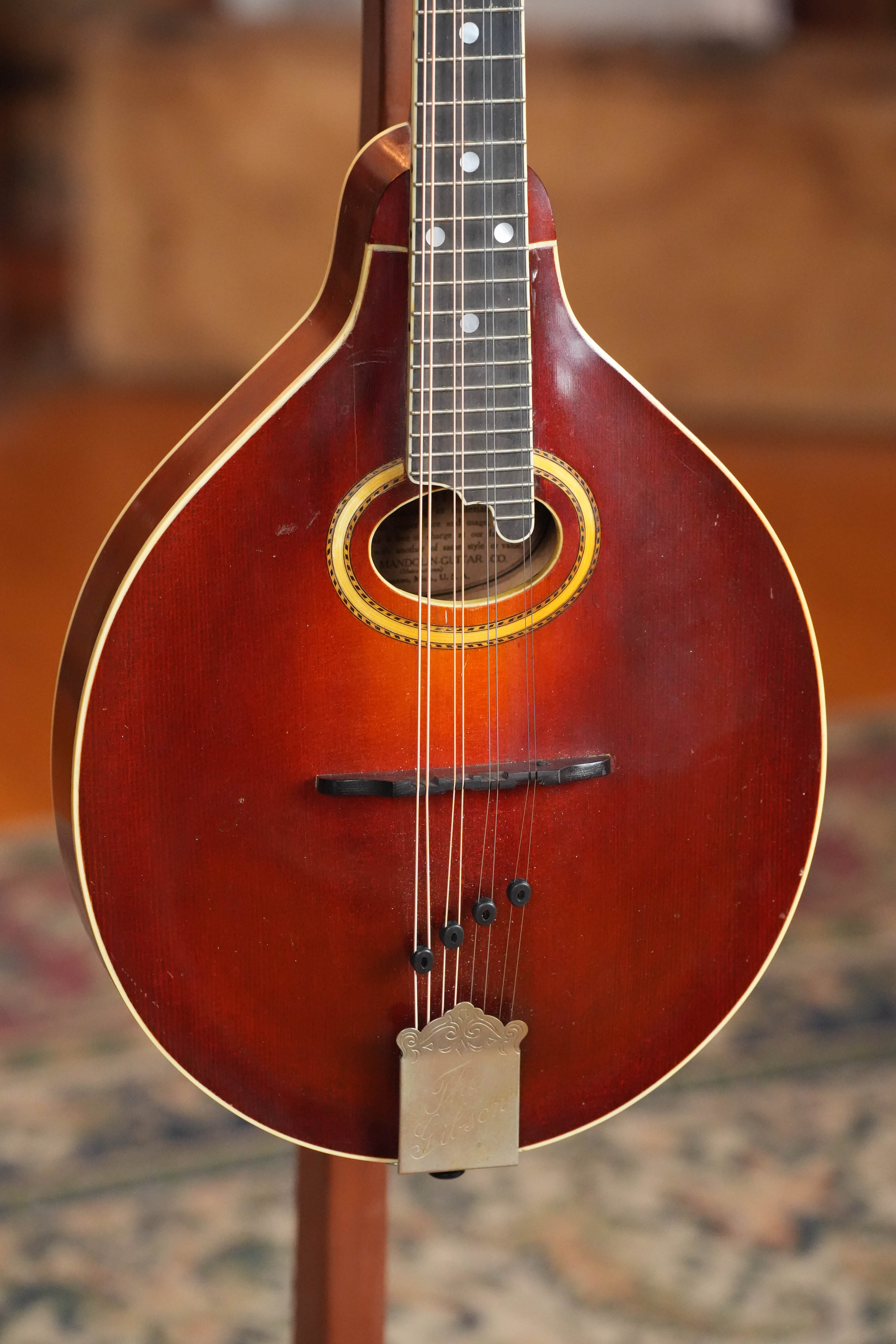 (Used) 1917 Vintage Gibson A-4 Cherry Sunburst Oval-Hole Teardrop A-Style Mandolin #1550