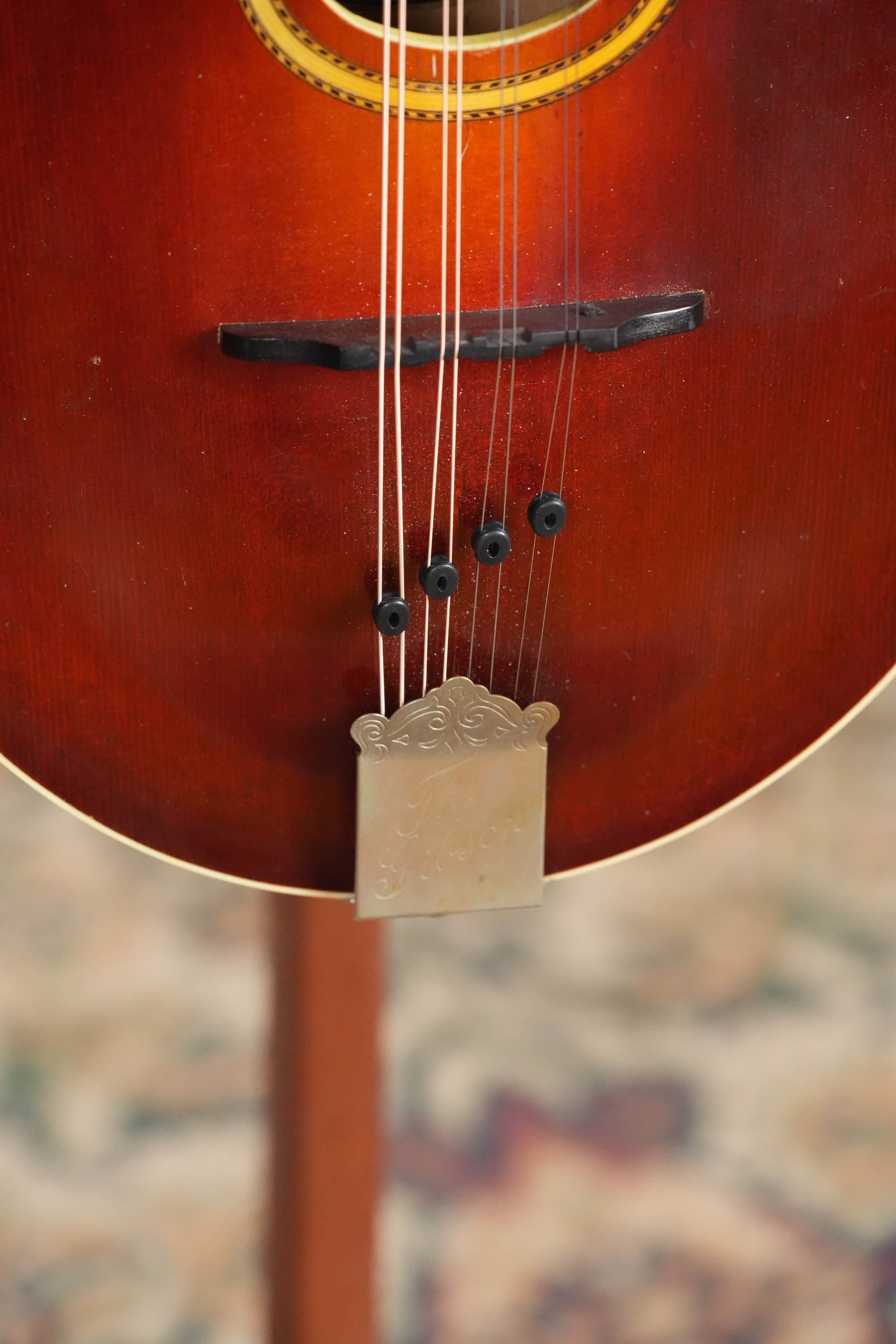 (Used) 1917 Vintage Gibson A-4 Cherry Sunburst Oval-Hole Teardrop A-Style Mandolin #1550