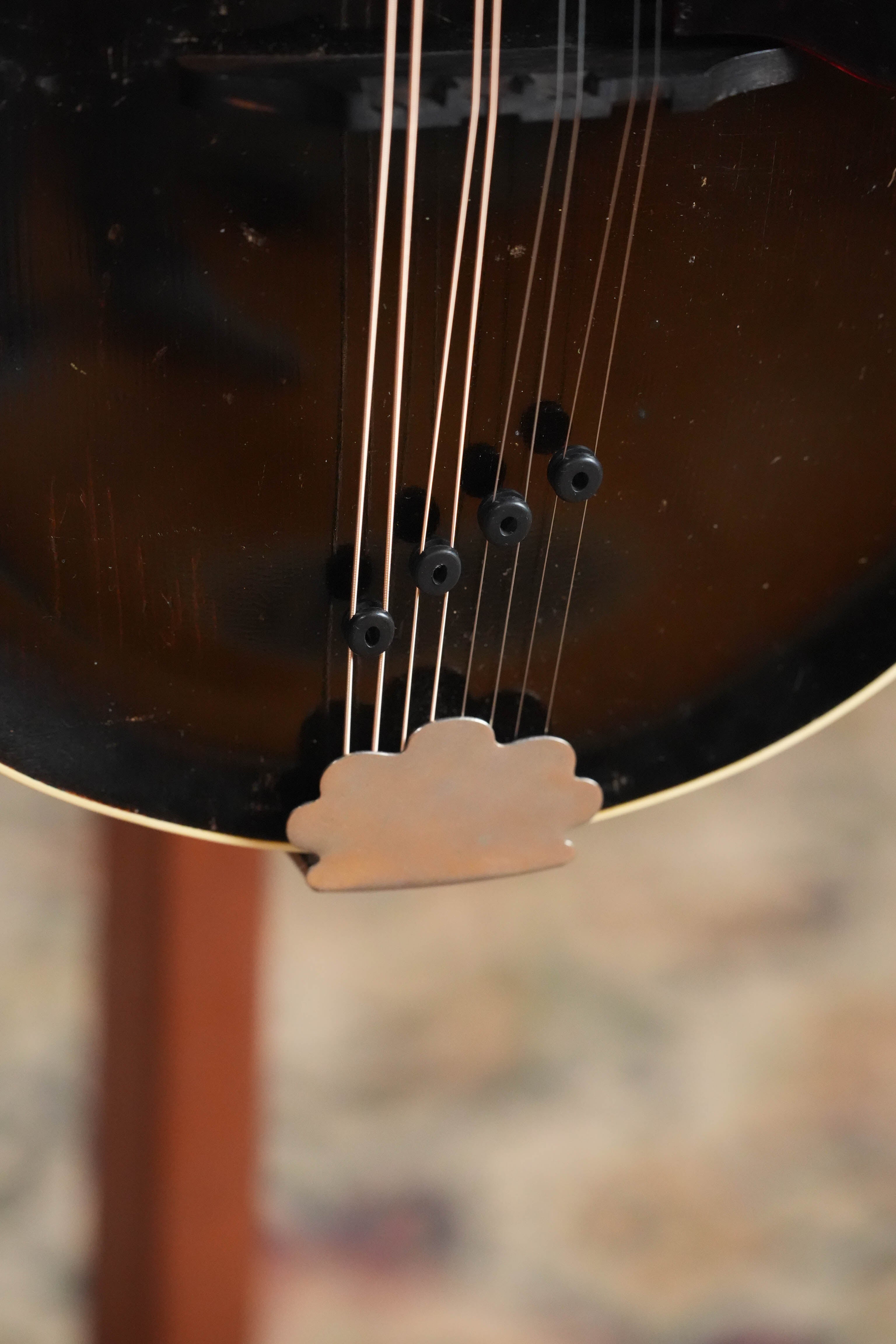 (Used) 1932 Vintage Gibson A-0 Oval-Hole Teardrop A-Style Mandolin #9204