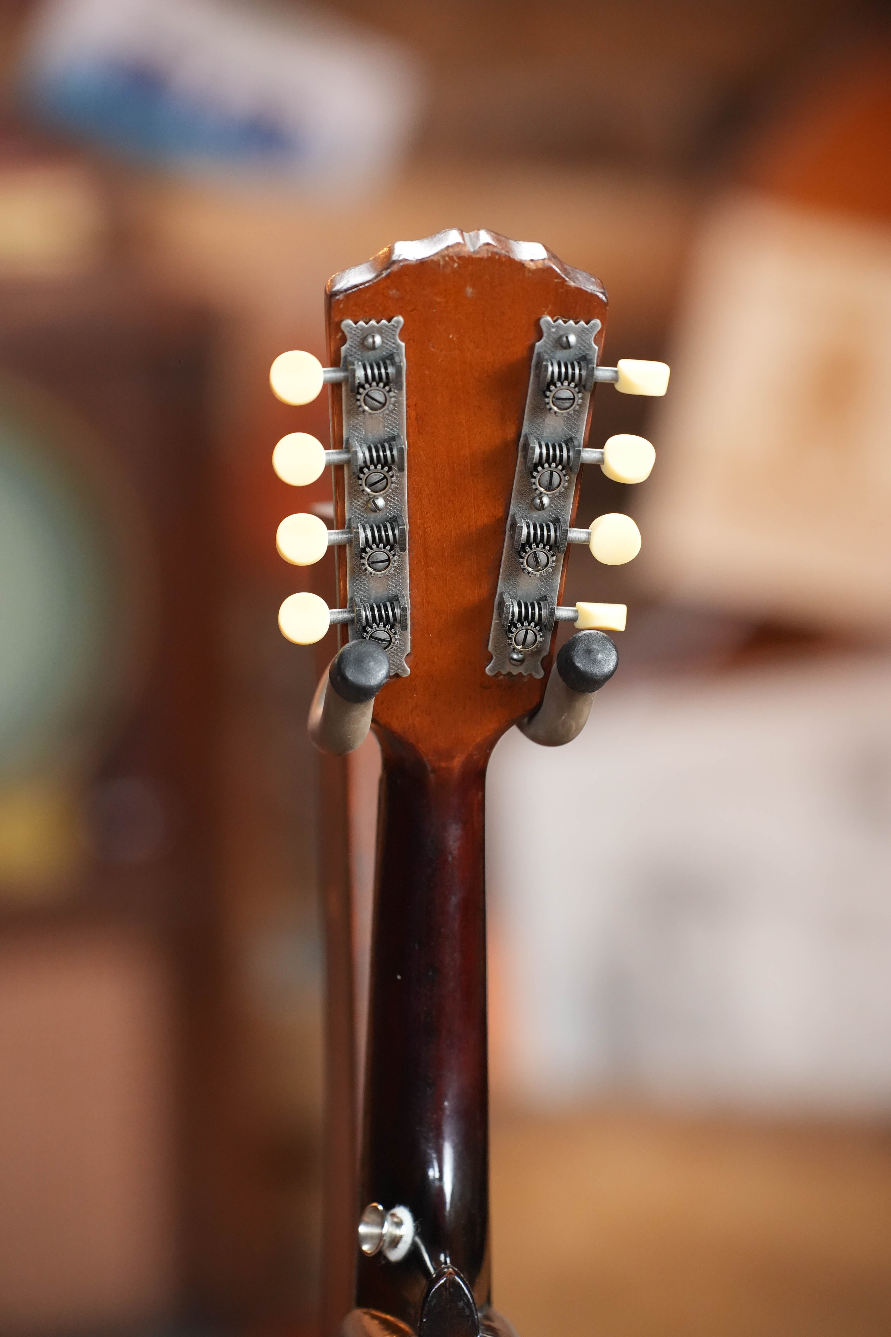 (Used) 1933 Gibson A-00 Carved Spruce/Maple Mandolin w/ K&K Pickup #4715