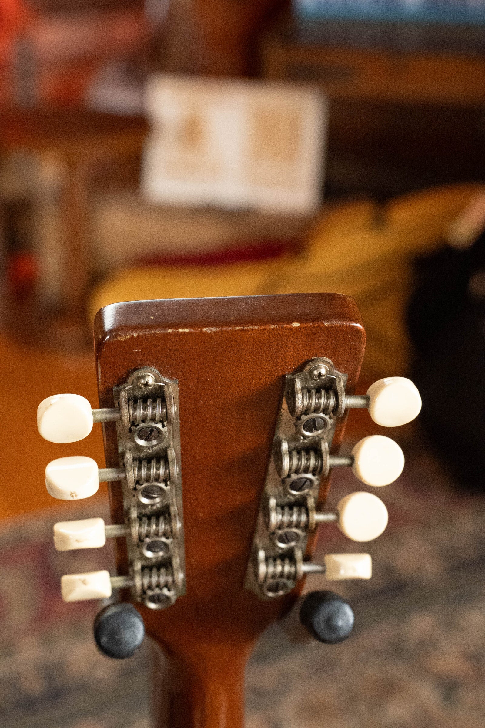 (Used) 1954 Martin Styler A Flat-Backed Tear Drop Mandolin #1667