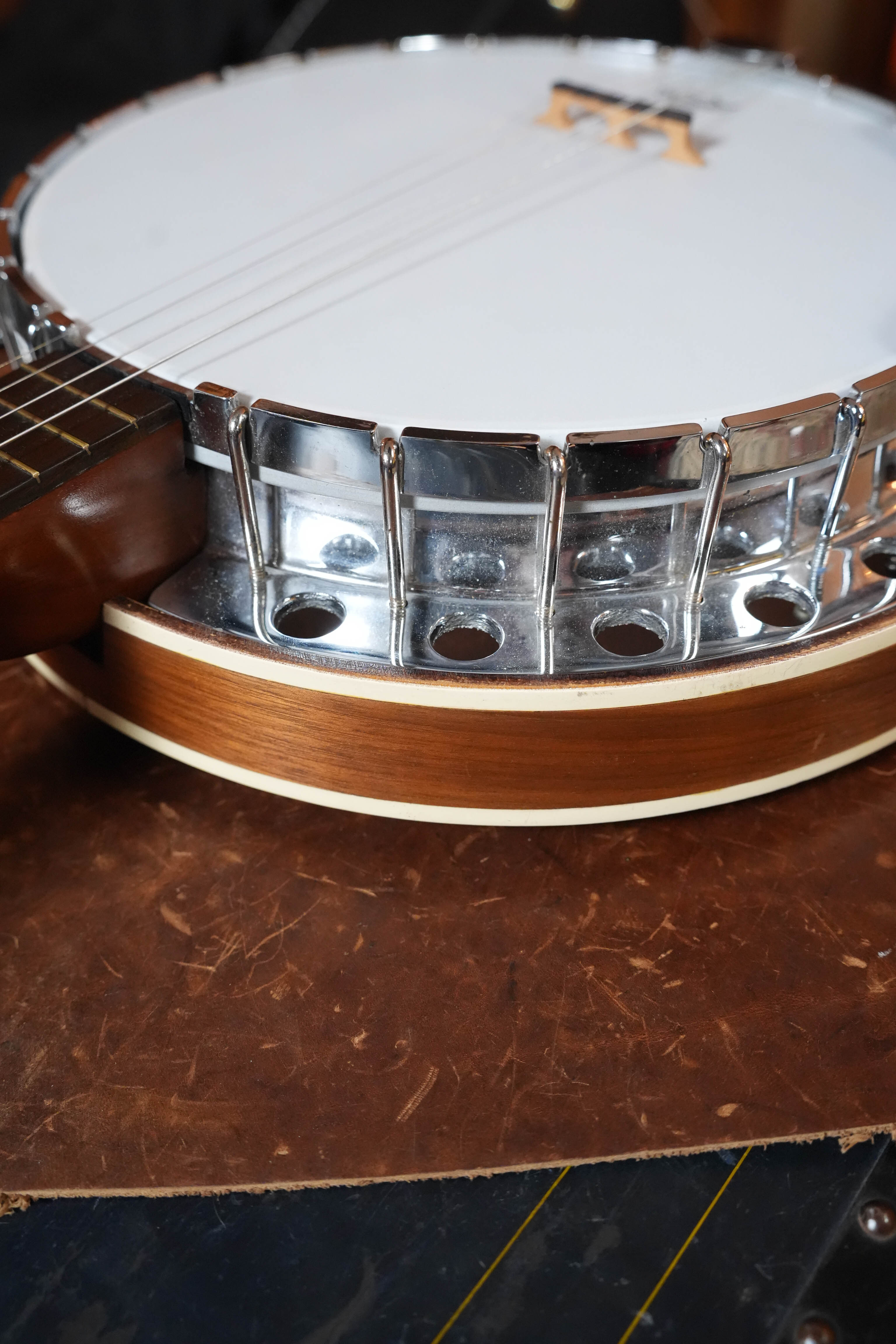 (Used) 1970s Unbranded Aluminum Rim Tenor Banjo with Decorative Inlayed Resonator