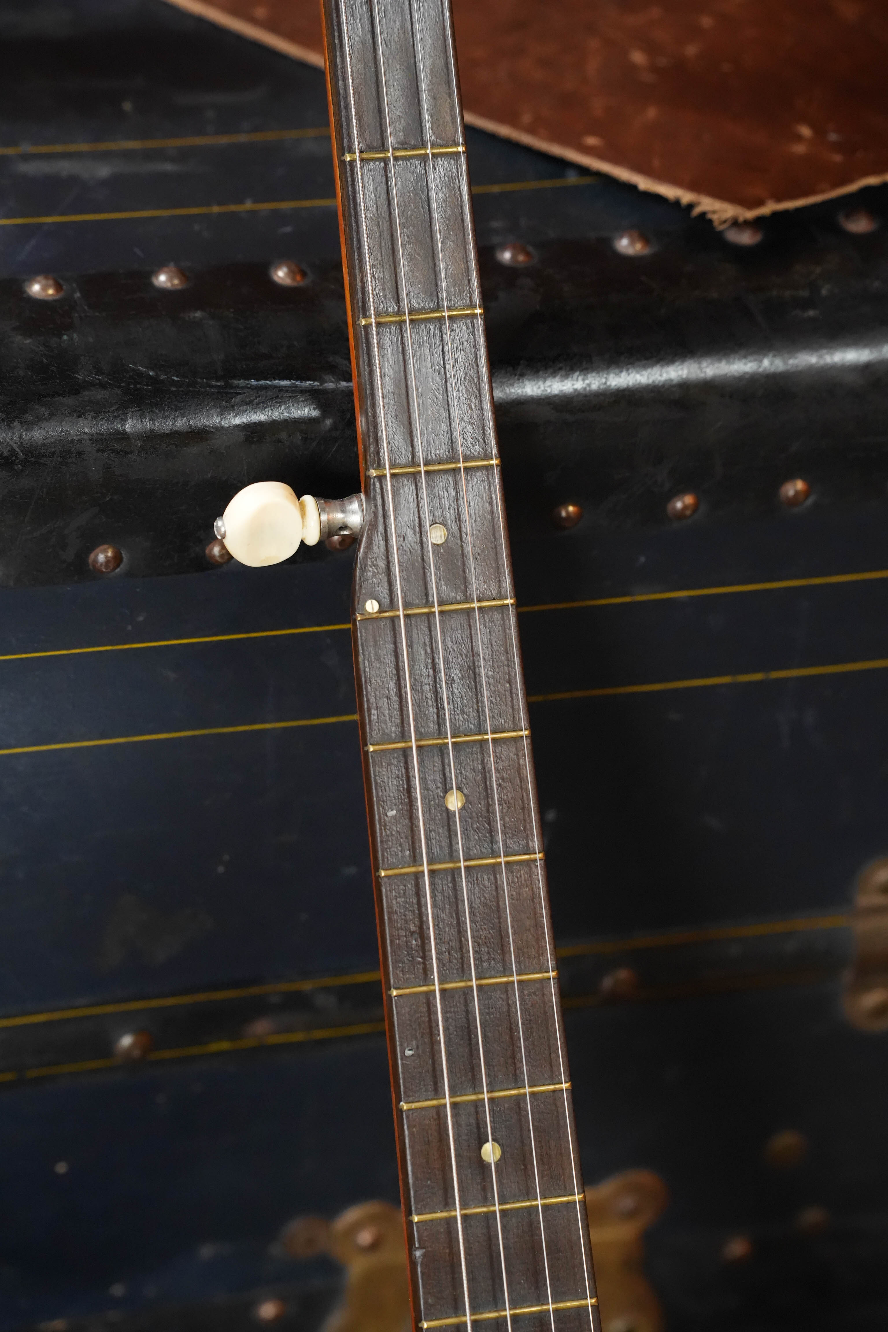 (Used) 1970s Unbranded Aluminum Rim Tenor Banjo with Decorative Inlayed Resonator