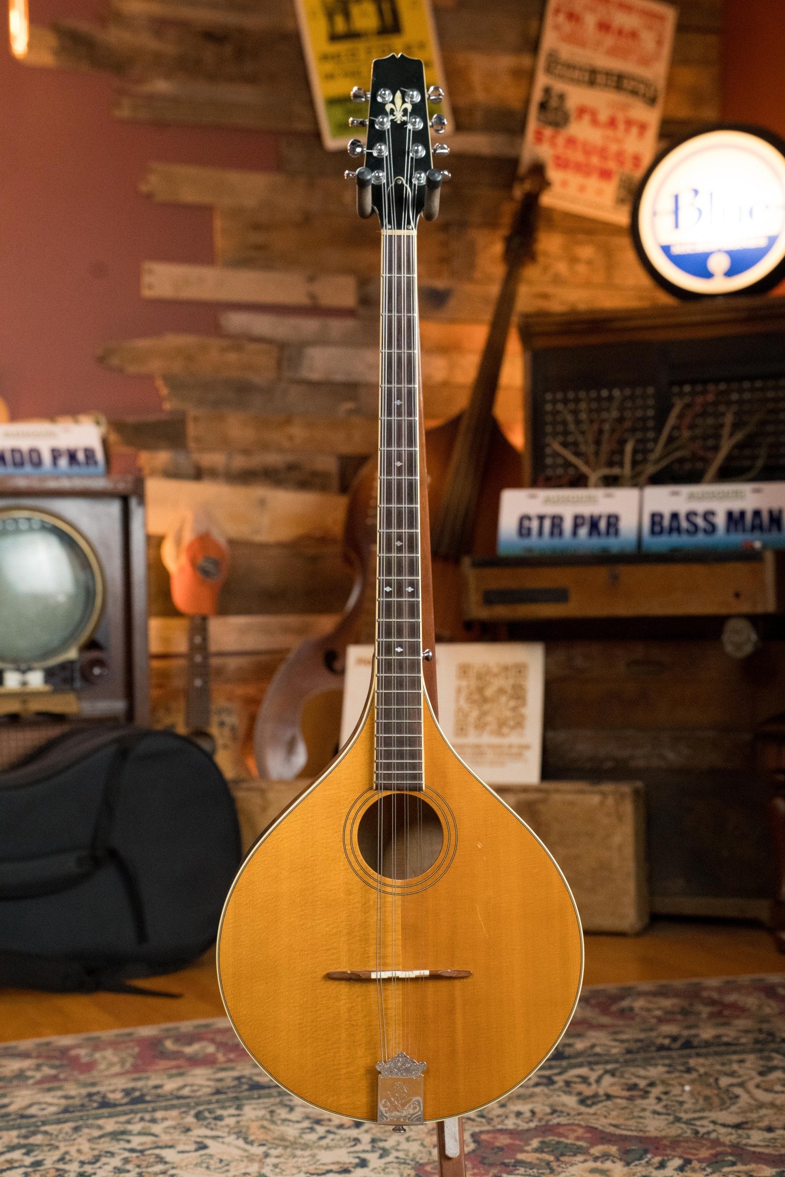 (Used) 1980s Trinity College Spruce/Maple Teardrop Bouzouki