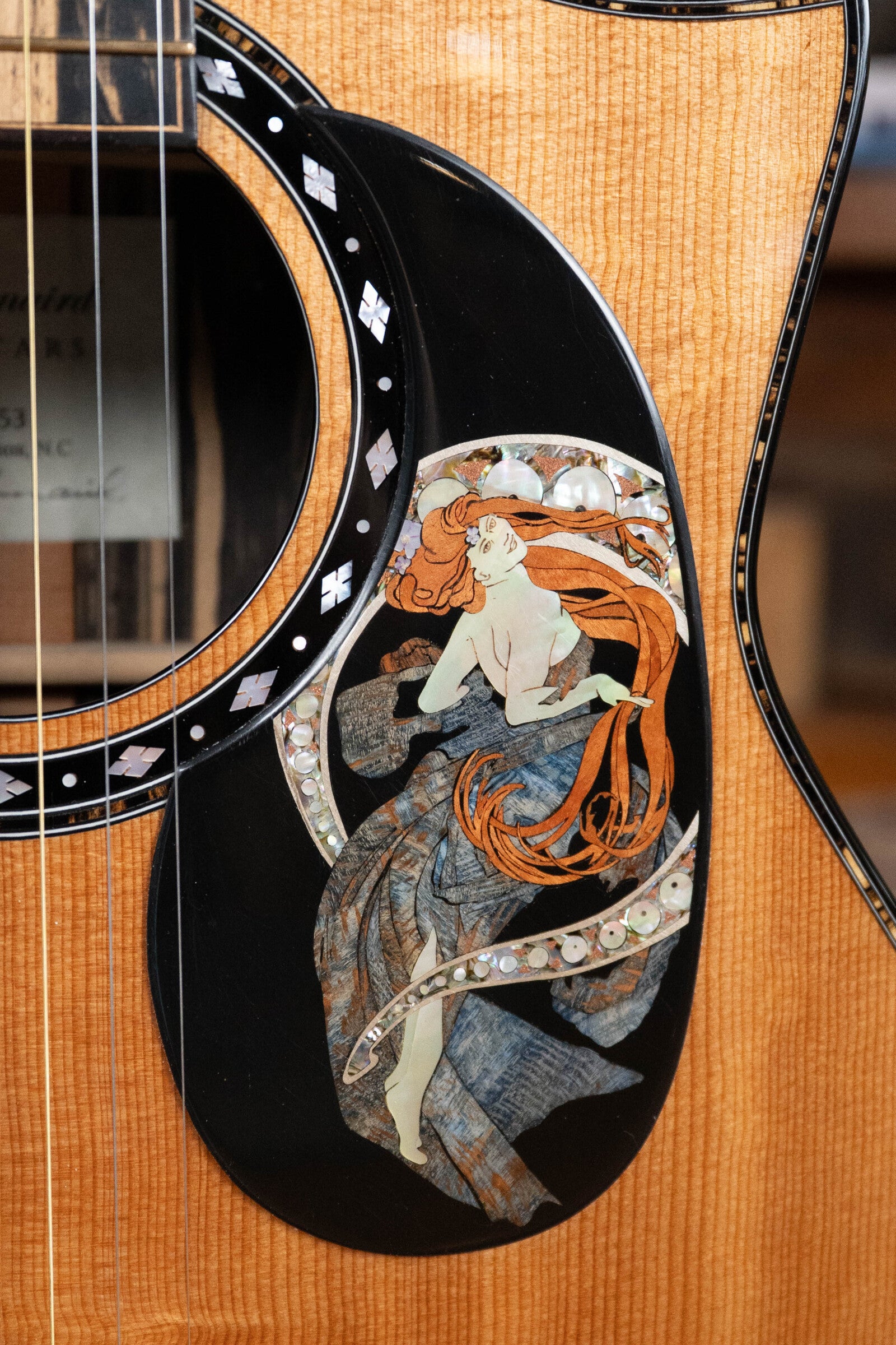 (Used) 2015 Kinnaird Red Lady Bear Claw Sitka/Black & White Ebony Slope Shoulder Venetian Cutaway Dreadnought Guitar w/K&K Pickup #0153