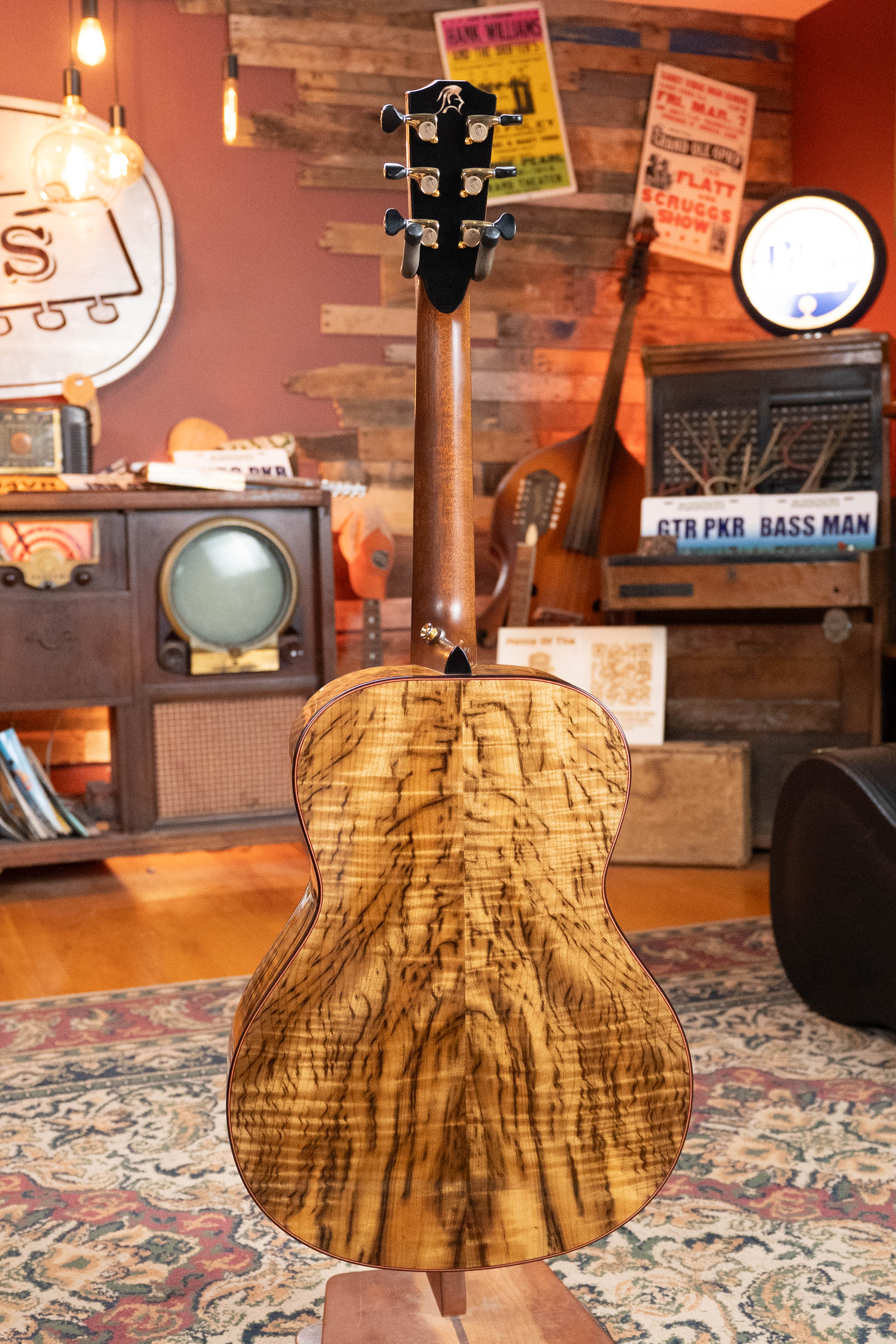 (Used) 2021 McKnight Solo De Gloria "SDG" Red Cedar/Tiger Myrtle Acoustic Guitar #0122