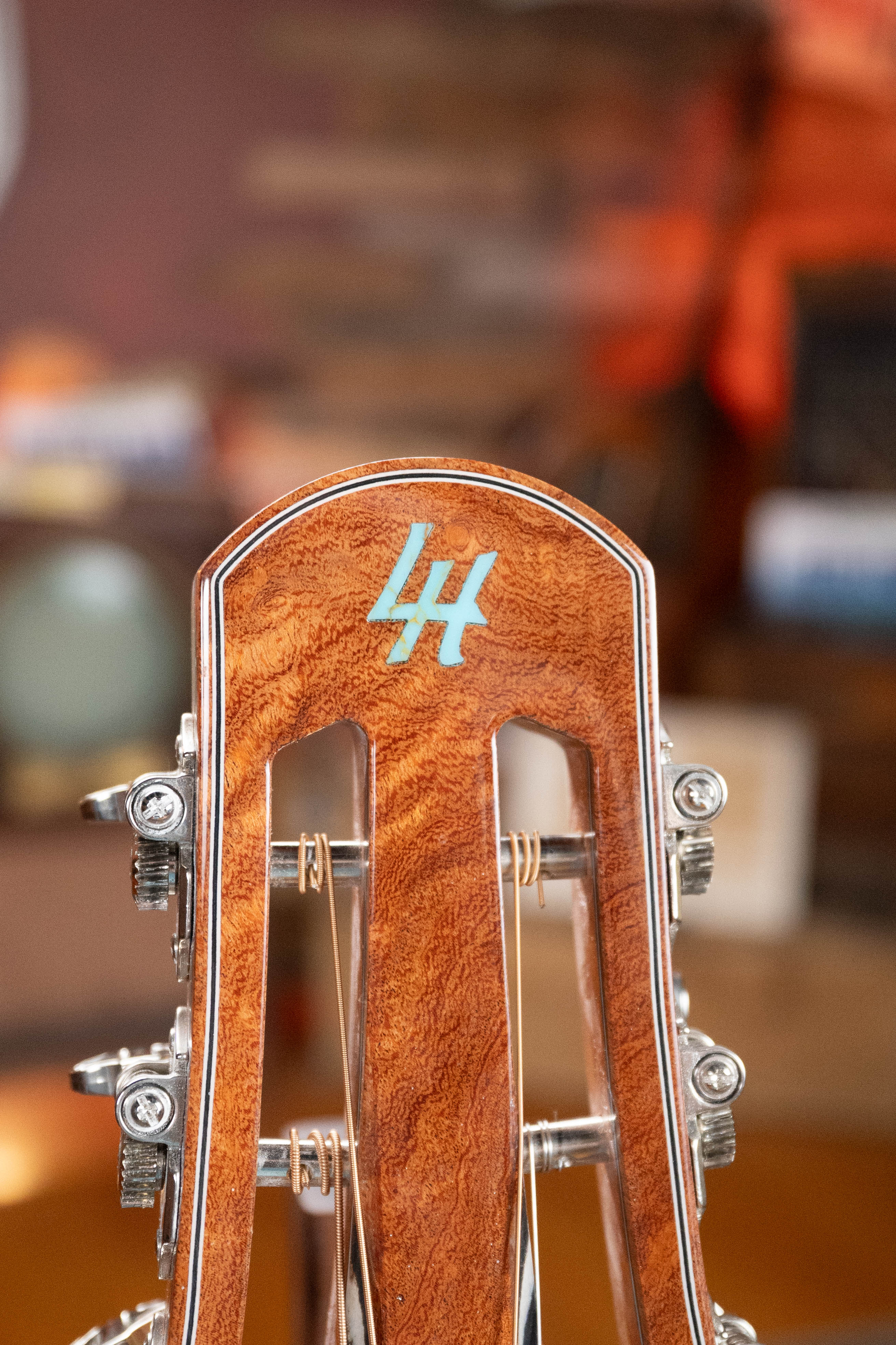 (Used) 2022 Lame Horse Big Hoss Alpine/Mesquite Beveled Edged Grand Auditorium Acoustic Guitar #3674