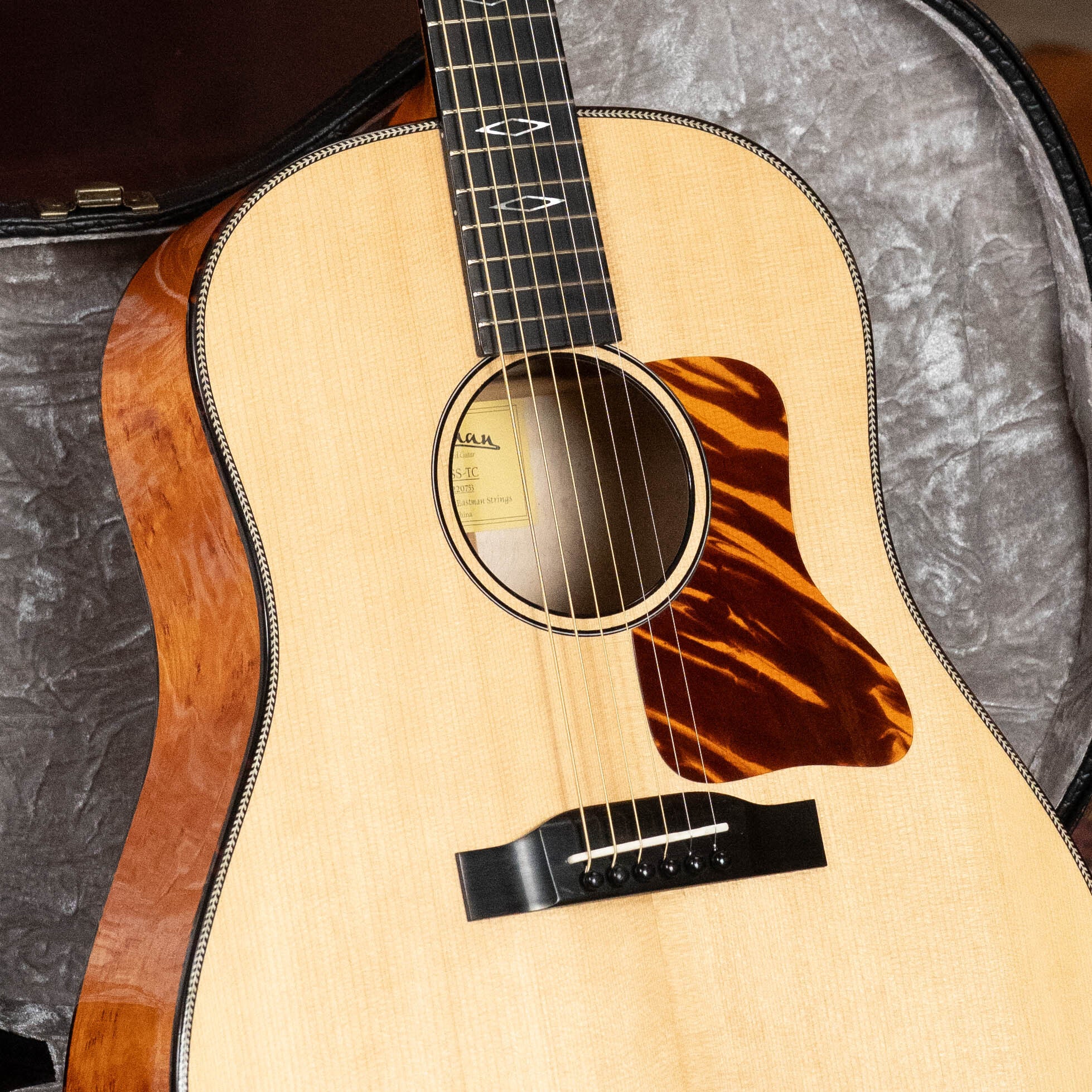 (Used) 2022 Limited Edition Eastman E16SS-TC Thermo-Cured Adirondack/Maple Slope Shoulder Dreadnought Acoustic Guitar #0753