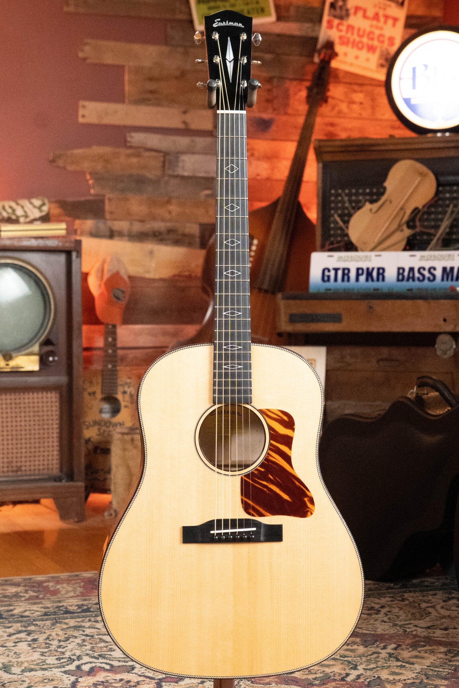 (Used) 2022 Limited Edition Eastman E16SS-TC Thermo-Cured Adirondack/Maple Slope Shoulder Dreadnought Acoustic Guitar #0753