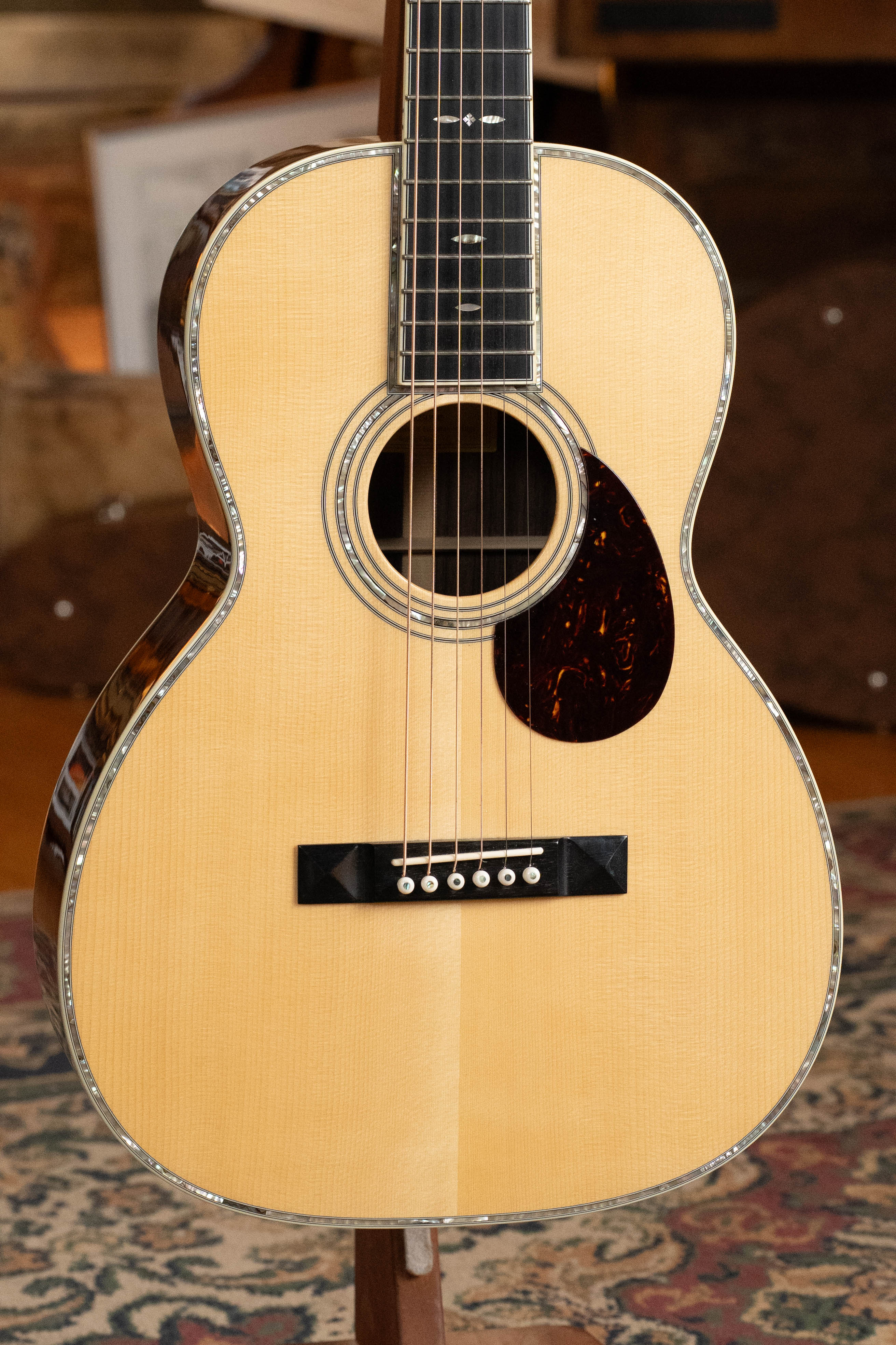 (Used) 2023 Eastman E40OO Solid AAA Grade Thermo-Cured Adirondack Spruce Top/Solid Rosewood, OO Acoustic Guitar #3907