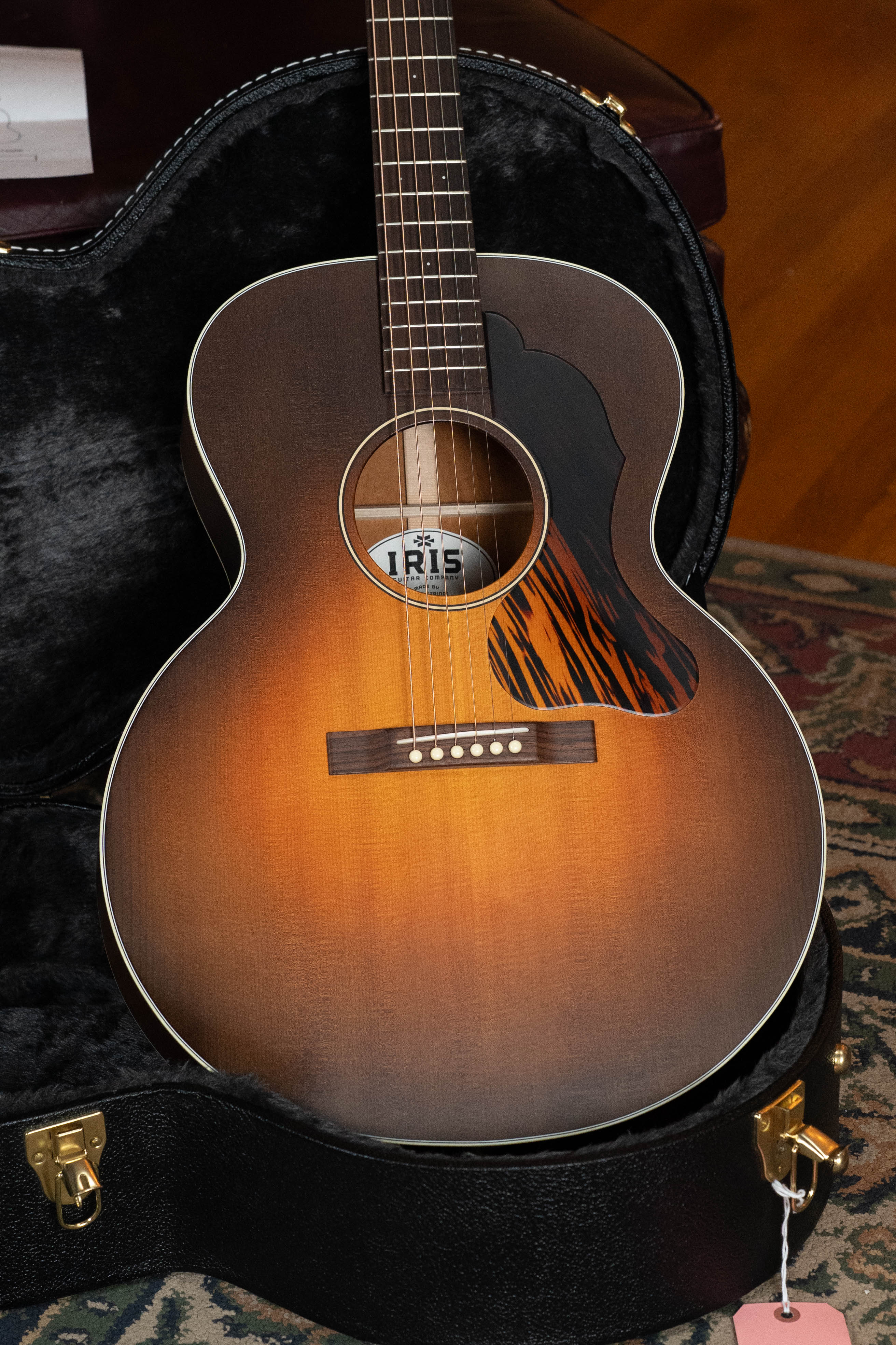 (Used) 2023 Iris AB Burst Sitka Spruce/Mahogany Small Jumbo Guitar w/K&K Pure Mini Pickup #690