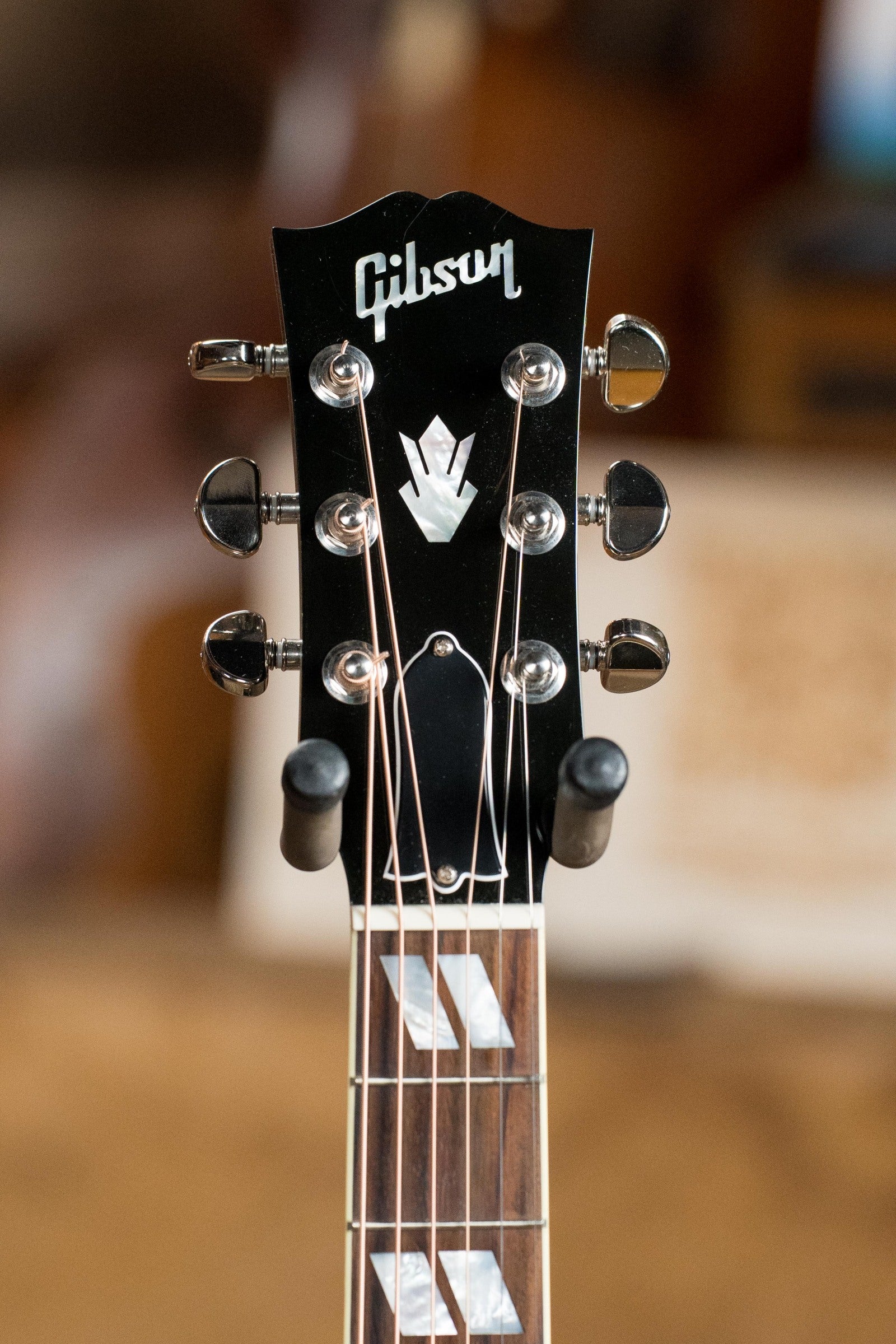 (Used) 2023 Gibson Standard Vintage Hummingbird Spruce/Mahogany Square Shoulder Dreadnought Guitar #3055