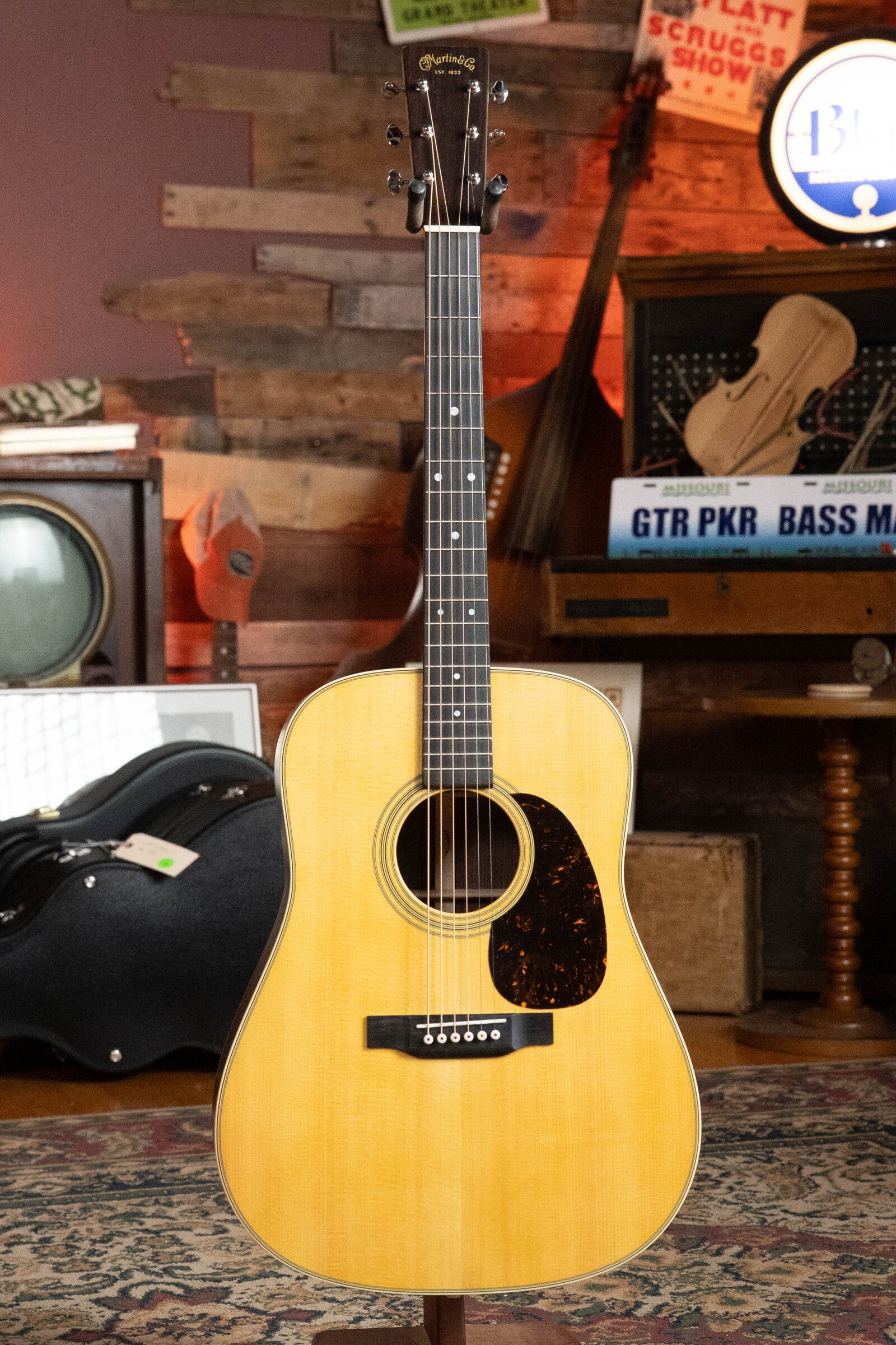 (Used) 2023 Martin D-28 Sitka/Rosewood Satin Dreadnought Acoustic Guitar #2573