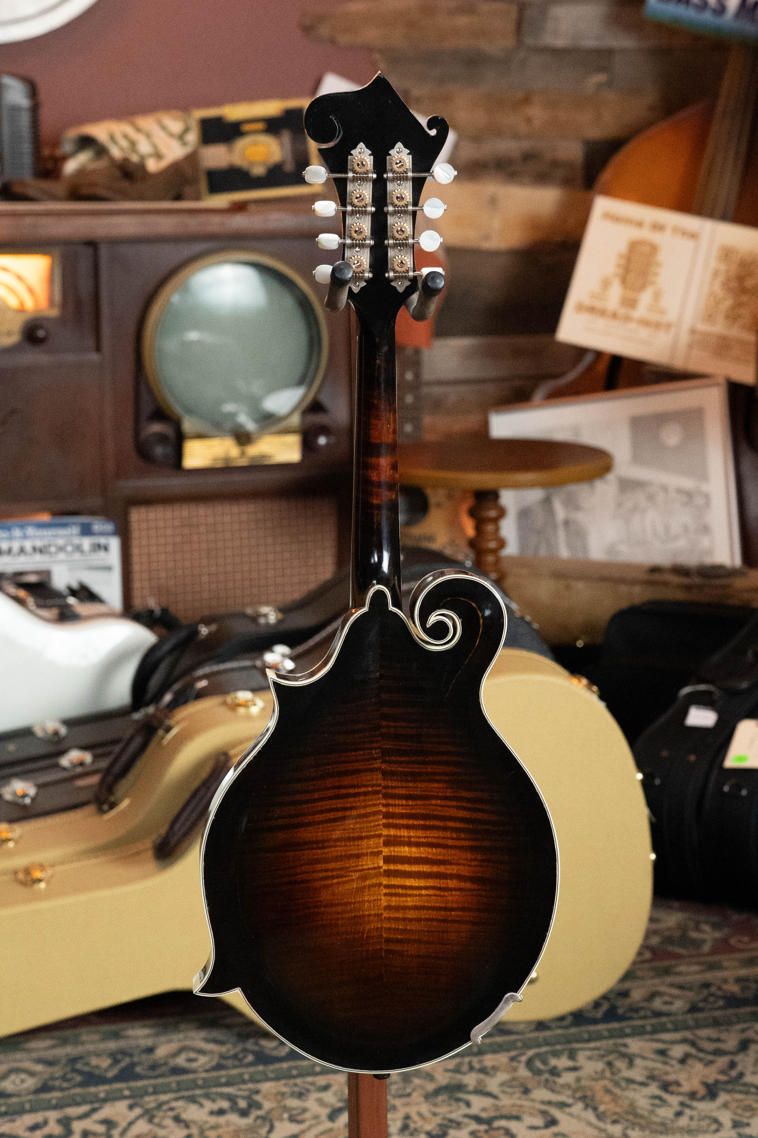 (New - Player Wear) 2025 Buford F-5T Torrefied Adirondack/Maple F-Style Hand-Carved Mandolin #011