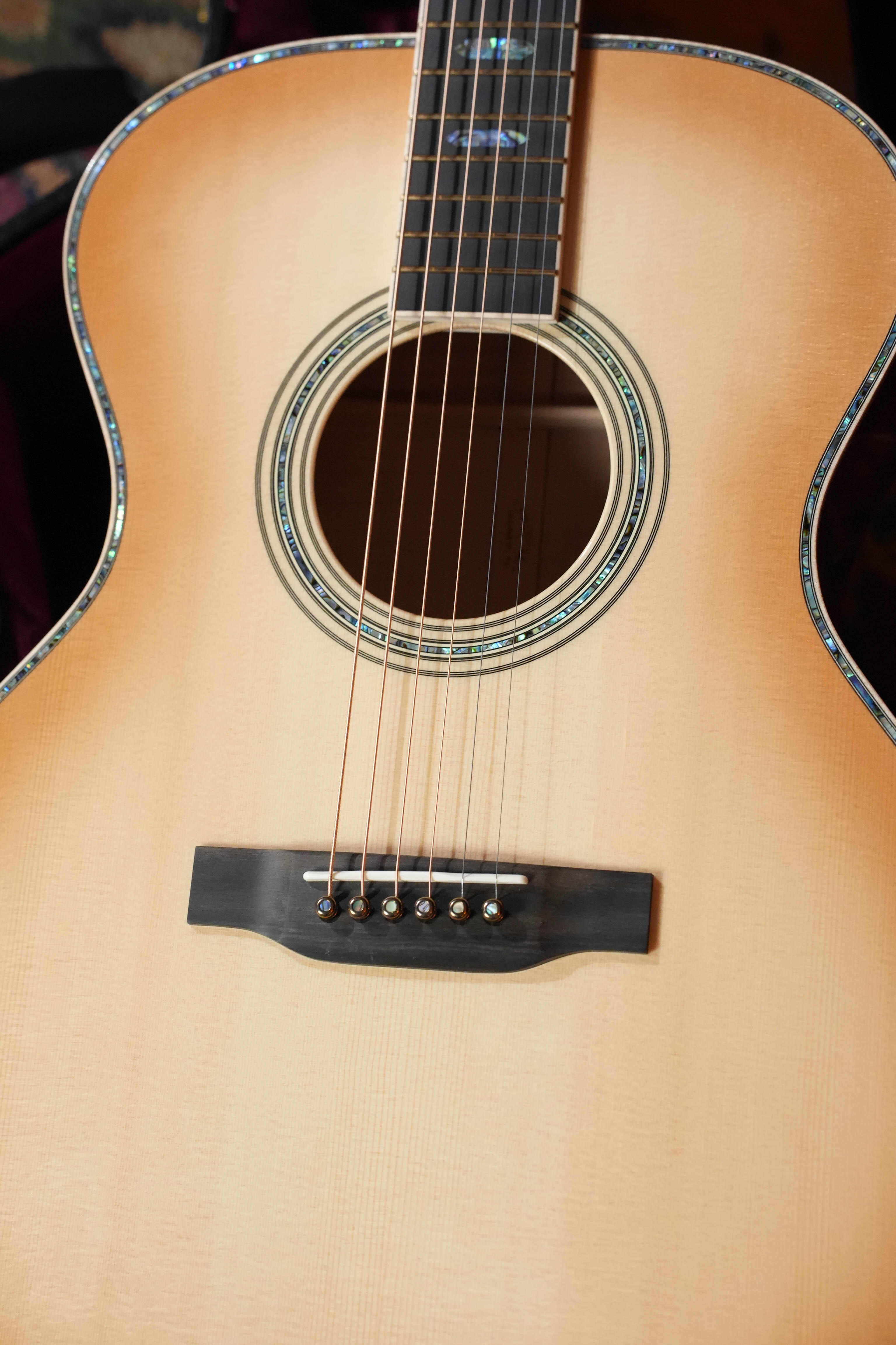 (Used) 2025 Martin Grand Performance Custom Shop European Spruce/Flamed Maple Toasted Burst Finish Grand Auditorium Guitar w/ K&K #3510
