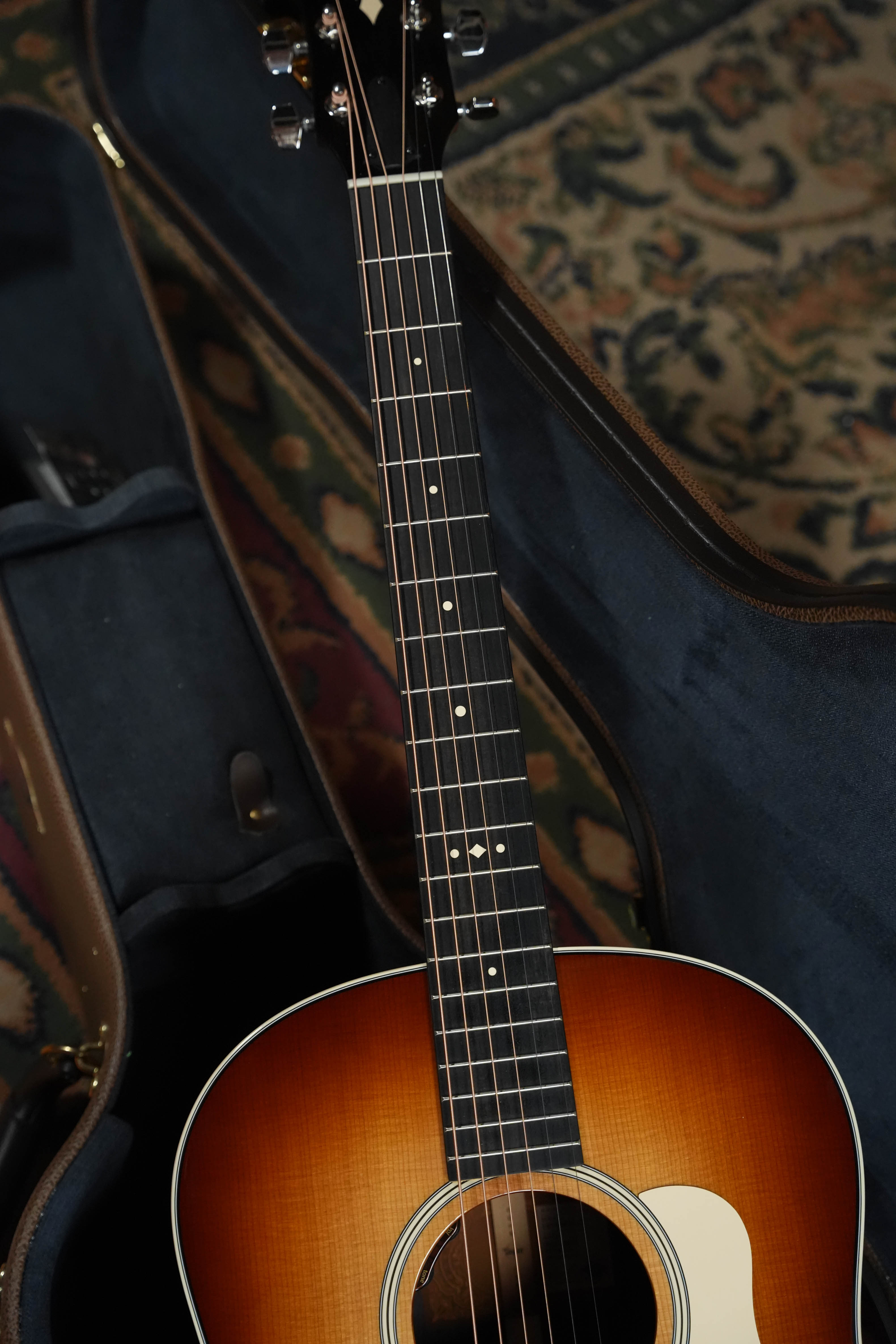 (Used) 2025 Taylor 717e SB Gold Label Grand Pacific Guitar w/LR Baggs Pickup #5010