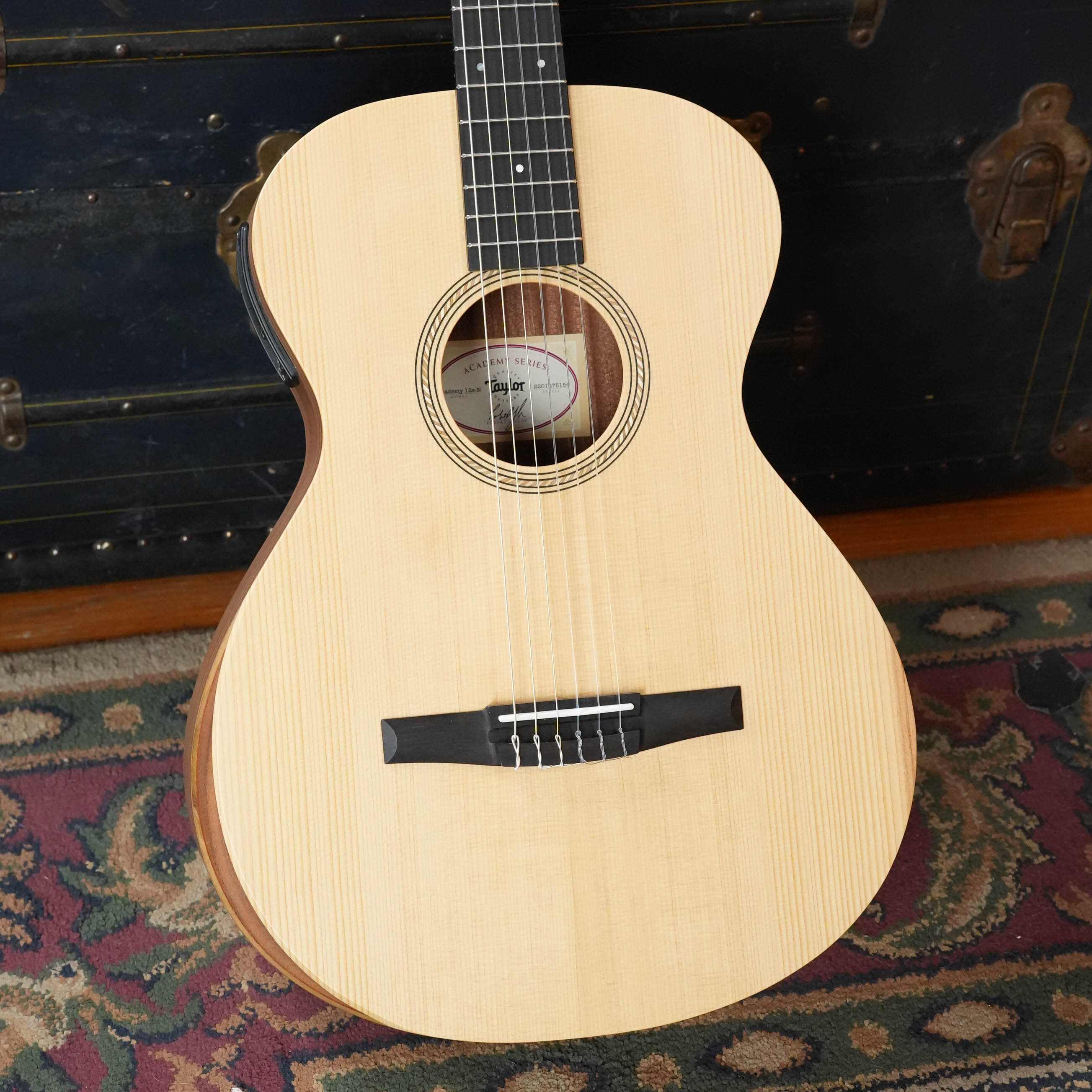 (Used) 2025 Taylor Academy 12e-N Lutz Spruce/Layered Sapele Grand Concert Nylon-String Guitar w/ ES-B Electronics #5154