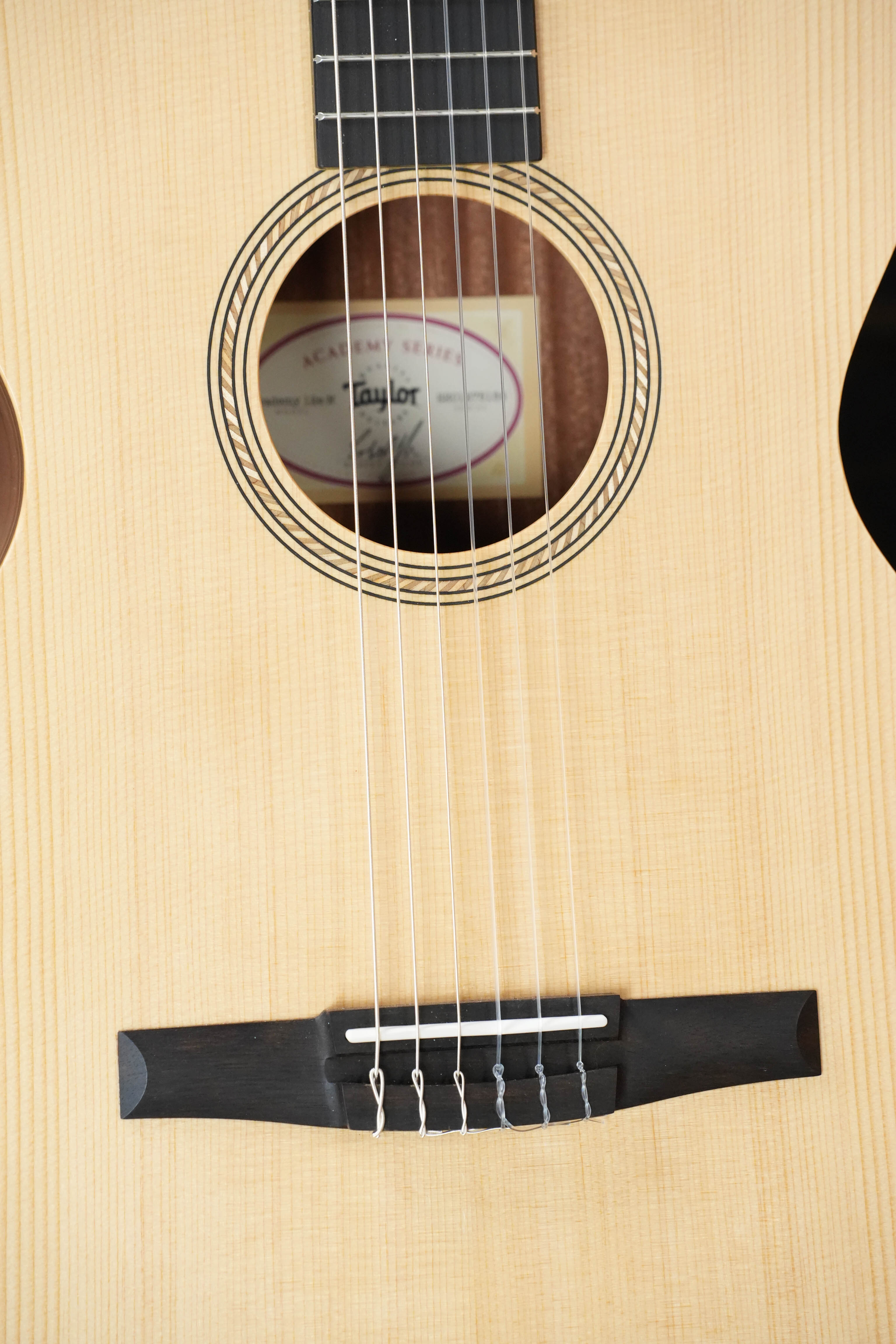 (Used) 2025 Taylor Academy 12e-N Lutz Spruce/Layered Sapele Grand Concert Nylon-String Guitar w/ ES-B Electronics #5154