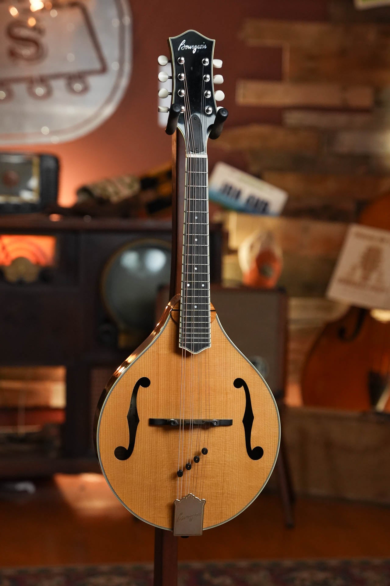 (Used) Bourgeois M5A A-Style Mandolin #9008