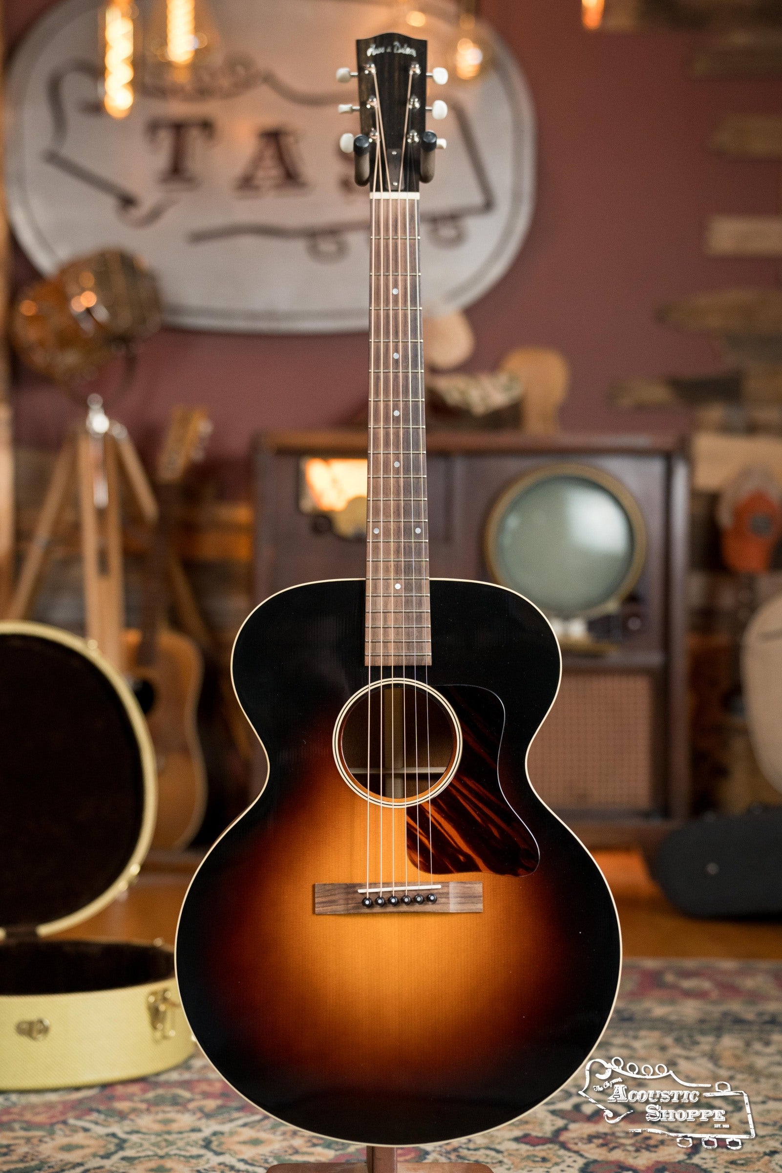 (Used) Huss & Dalton Crossroads MJ Sitka/Mahogany Dark Sunburst Small Jumbo Acoustic Guitar #5685