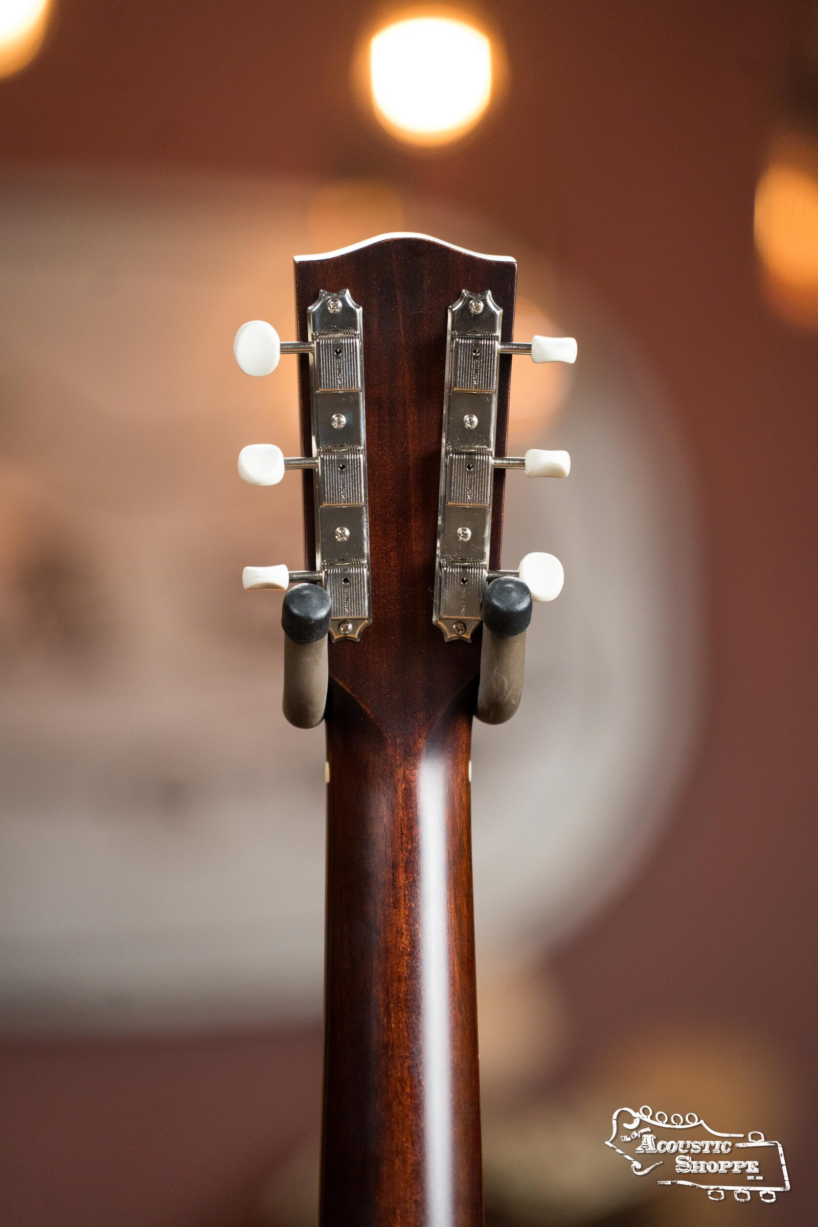 (Used) Huss & Dalton Crossroads MJ Sitka/Mahogany Dark Sunburst Small Jumbo Acoustic Guitar #5685