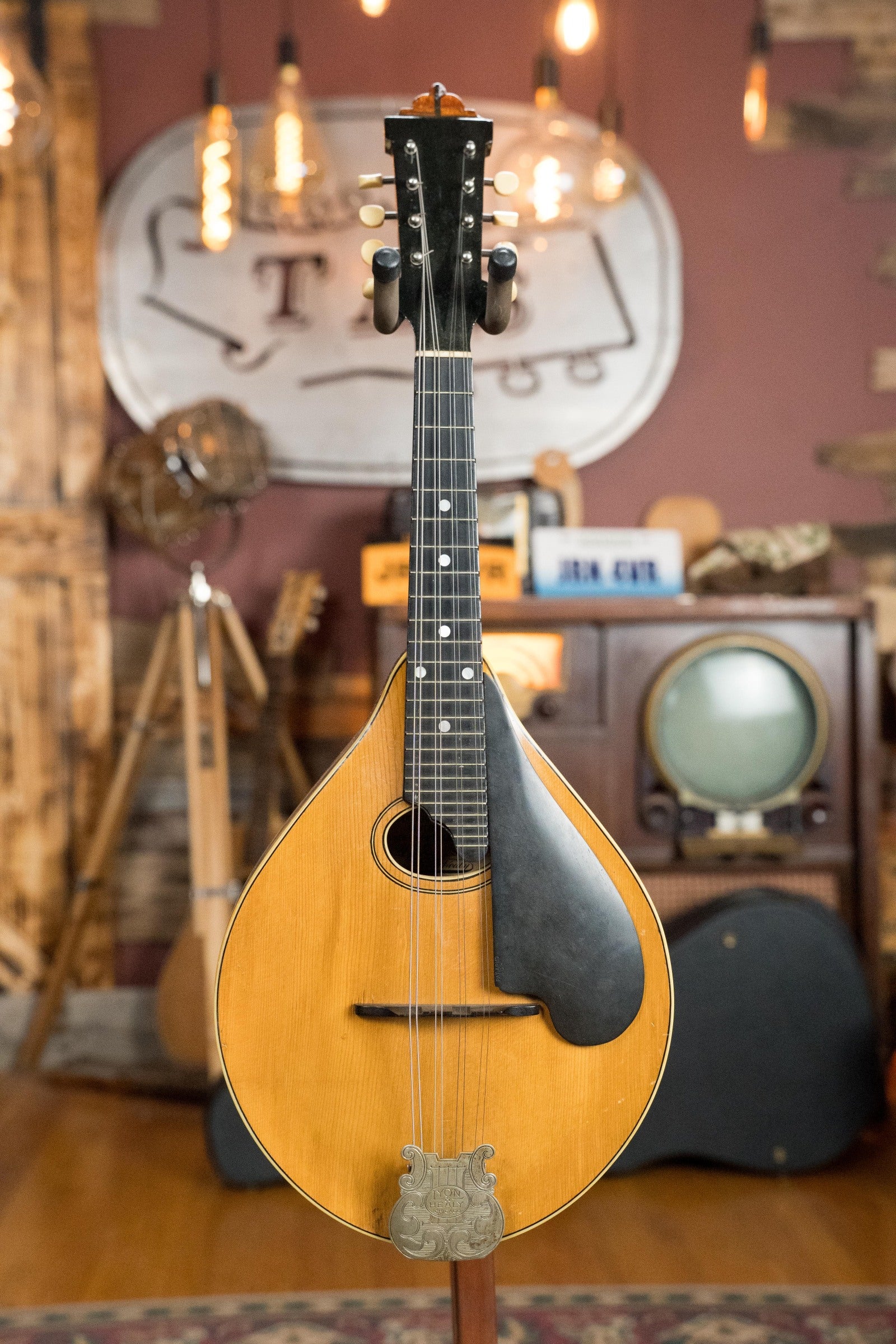 (Used) Lyon & Healy Late 1910s Spruce/Maple Style C Mandolin #452